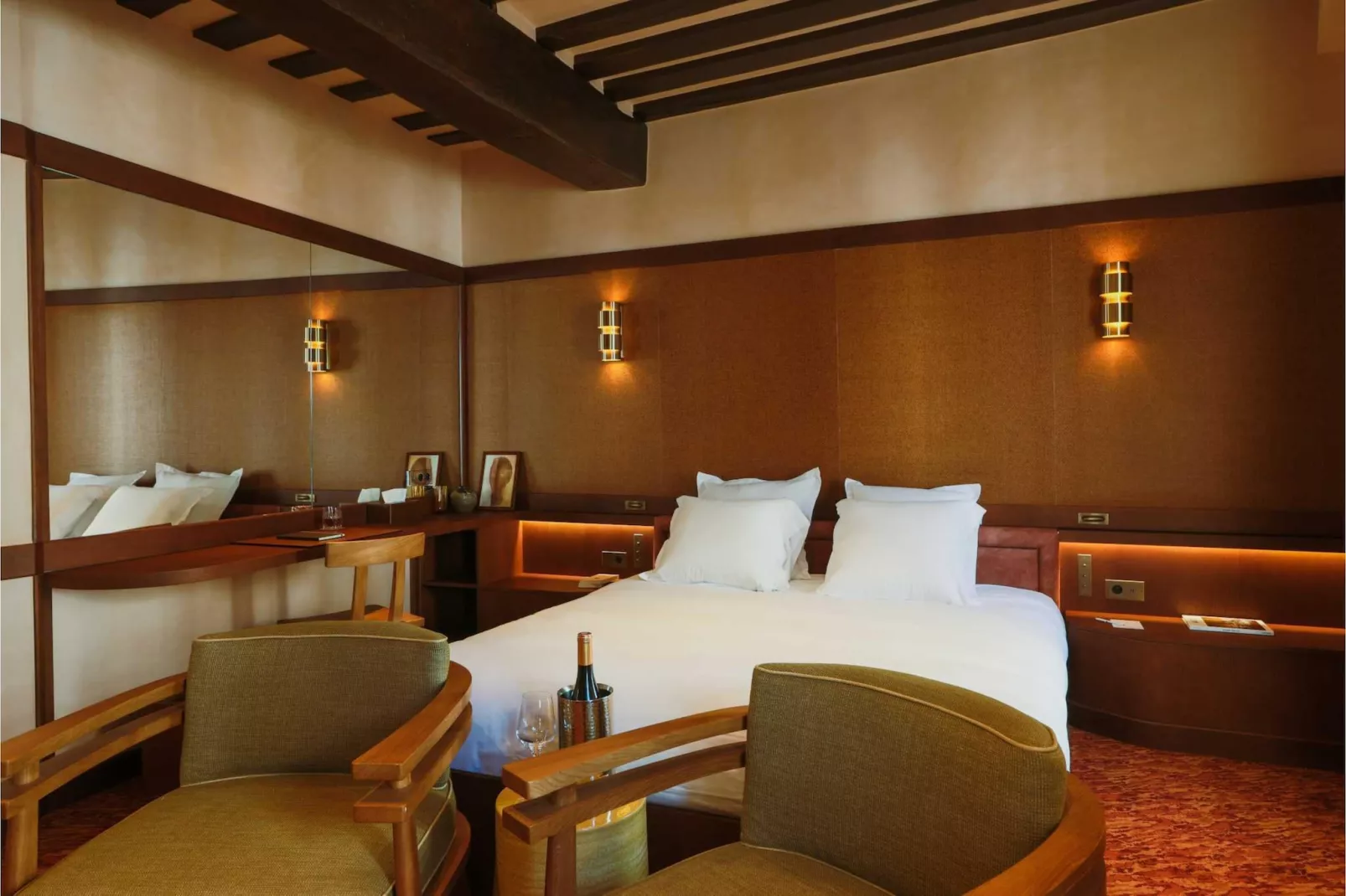 CONFIDENTIEL-4-Schlafzimmer