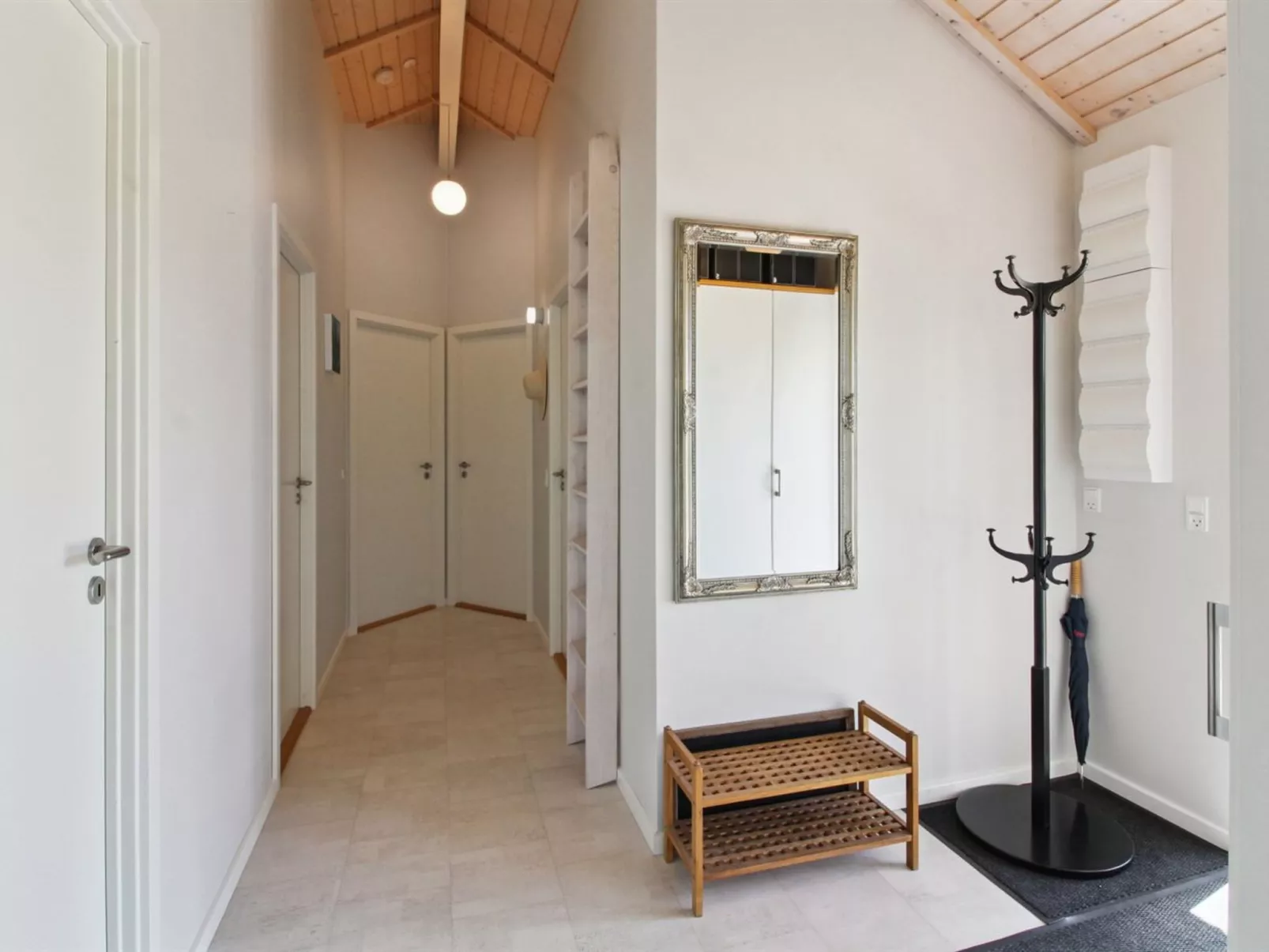 "Alimpij" - 30km from the sea-Drinnen