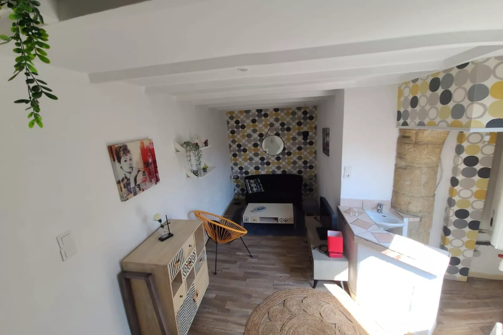 Charmante maison de Village-Living room