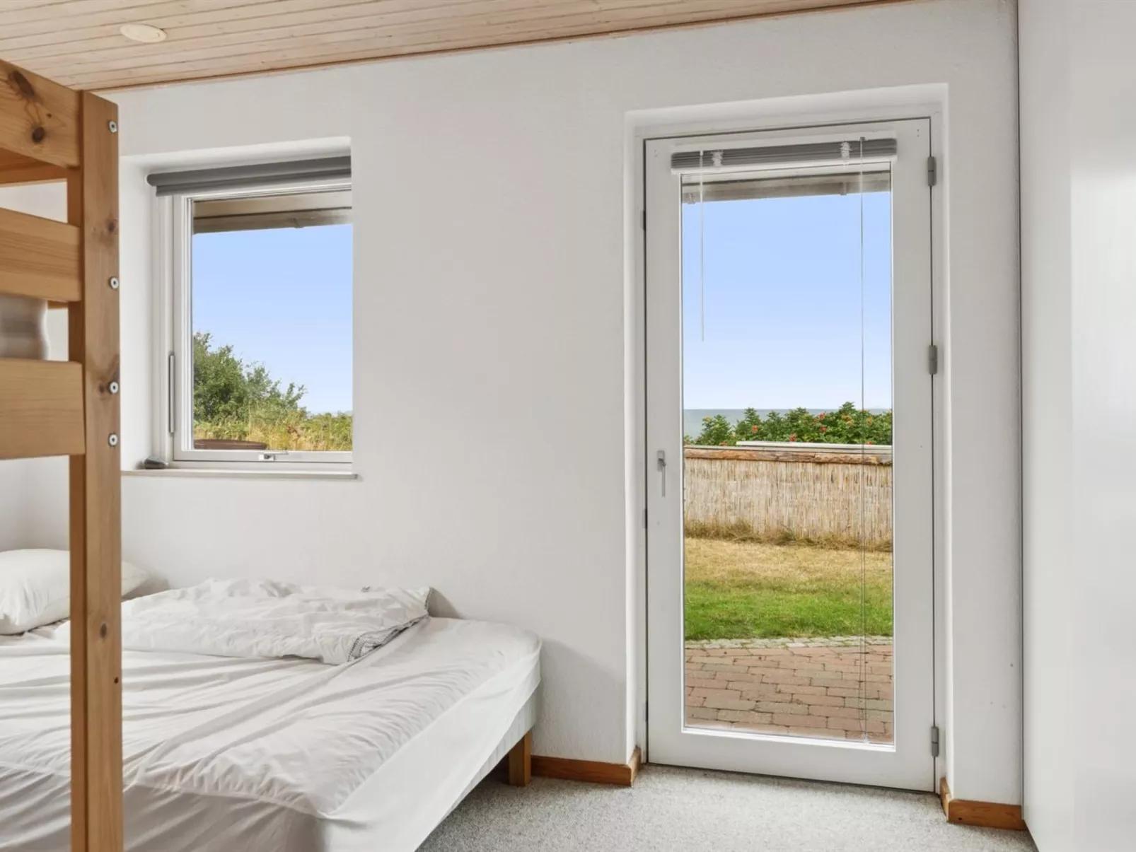 "Dzavid" - 50m from the sea-Inside