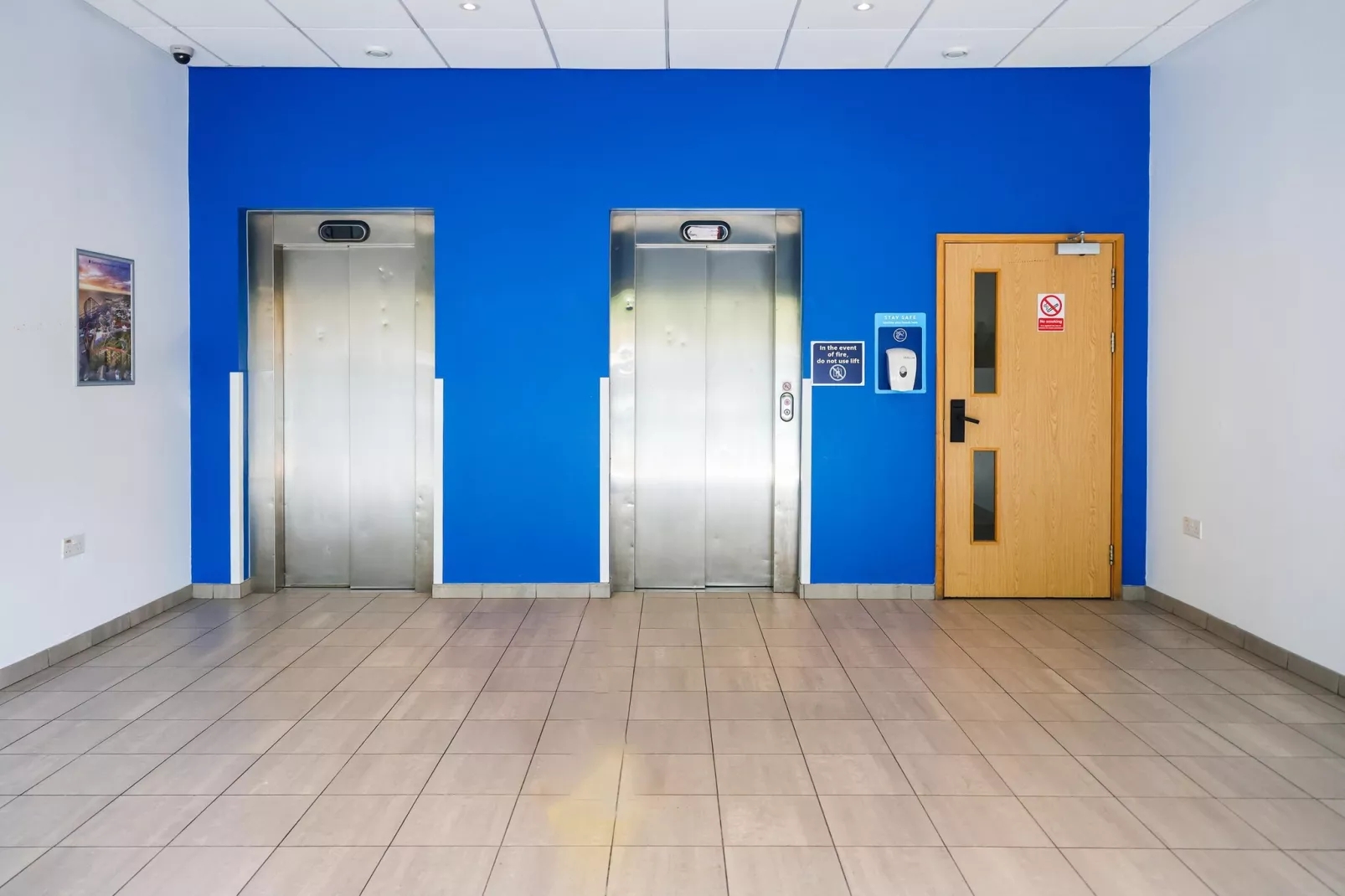 UA Twin Wet Room-Hall / réception