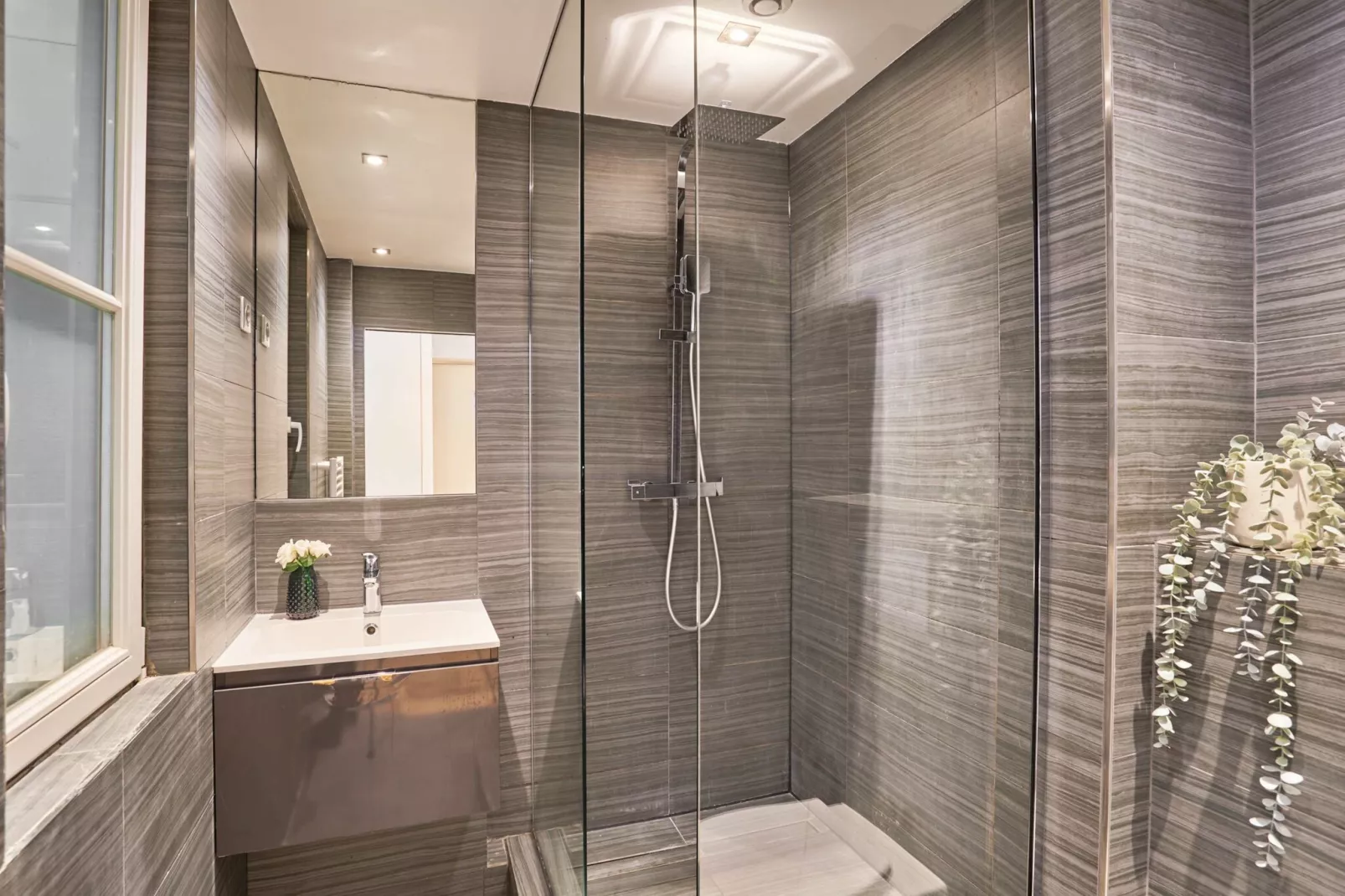 RIVOLI 2 NEW-Nicht zugeordnet