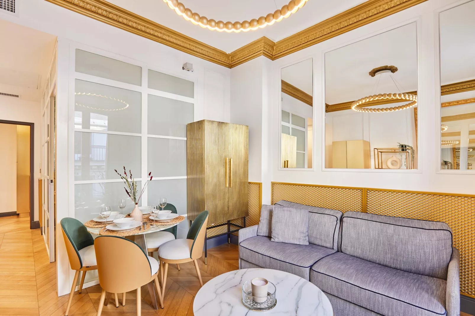 COLISEE C-Image-tags.