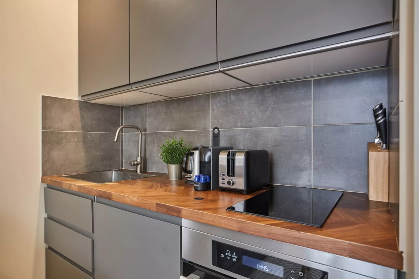 TREVISE 1  NEW-Non tagué