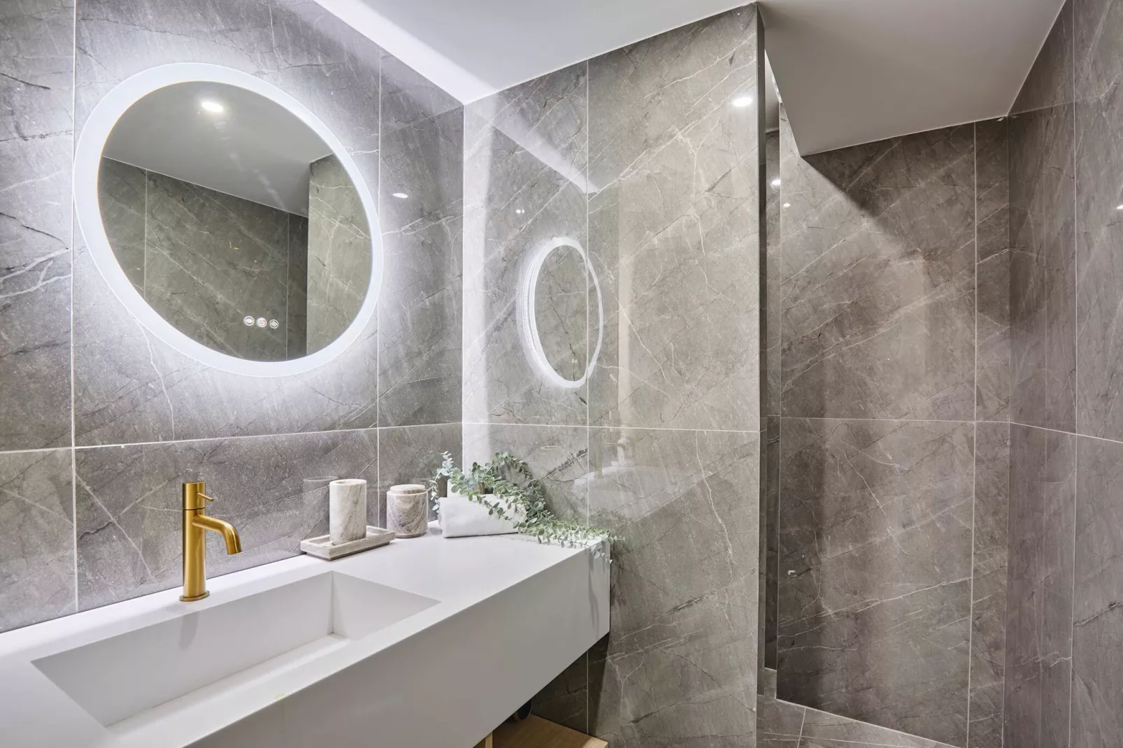 VIGNON NOUVEAU-Untagged