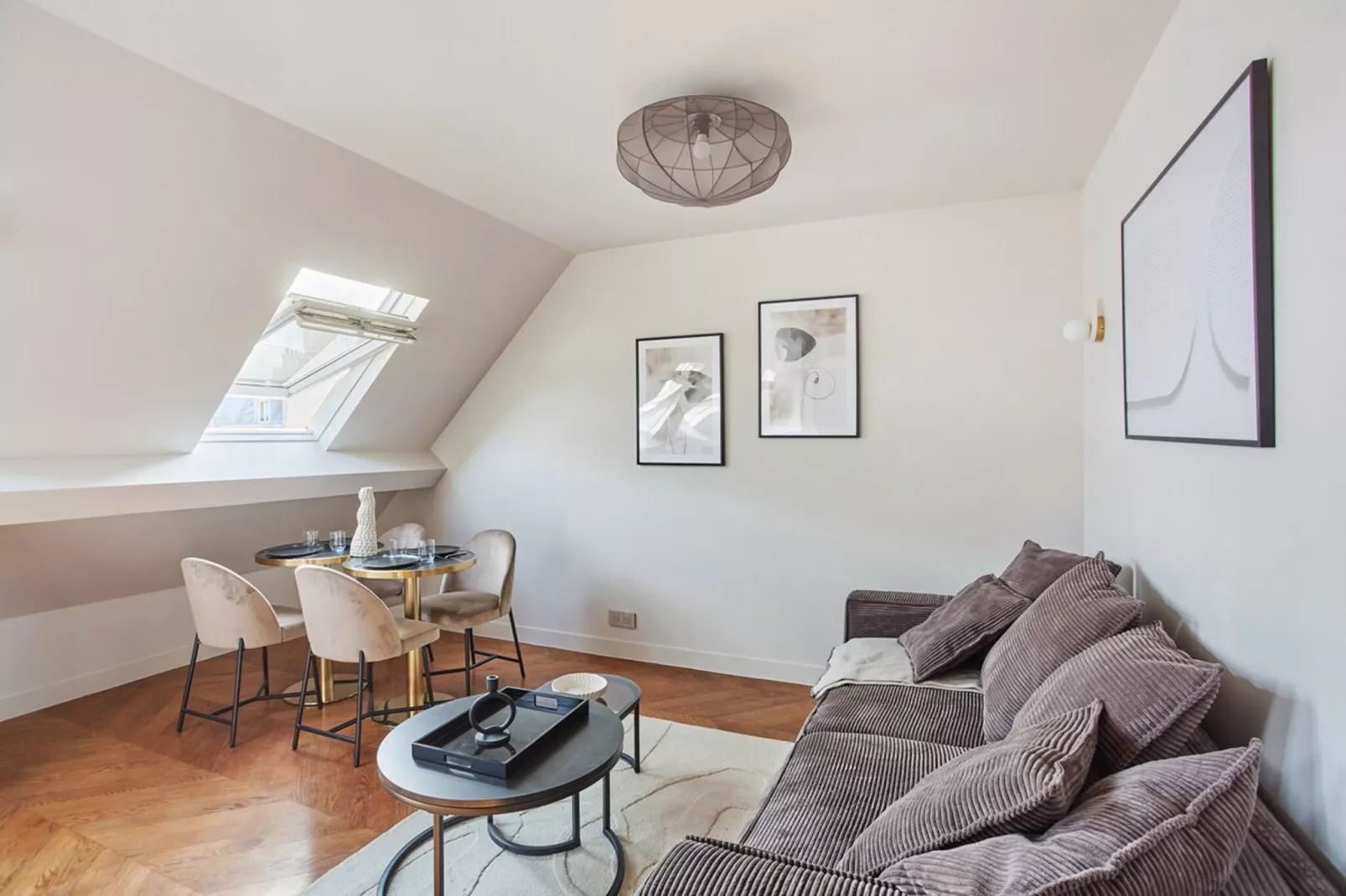 ALBERT THOMAS 13 NEW-Non tagué