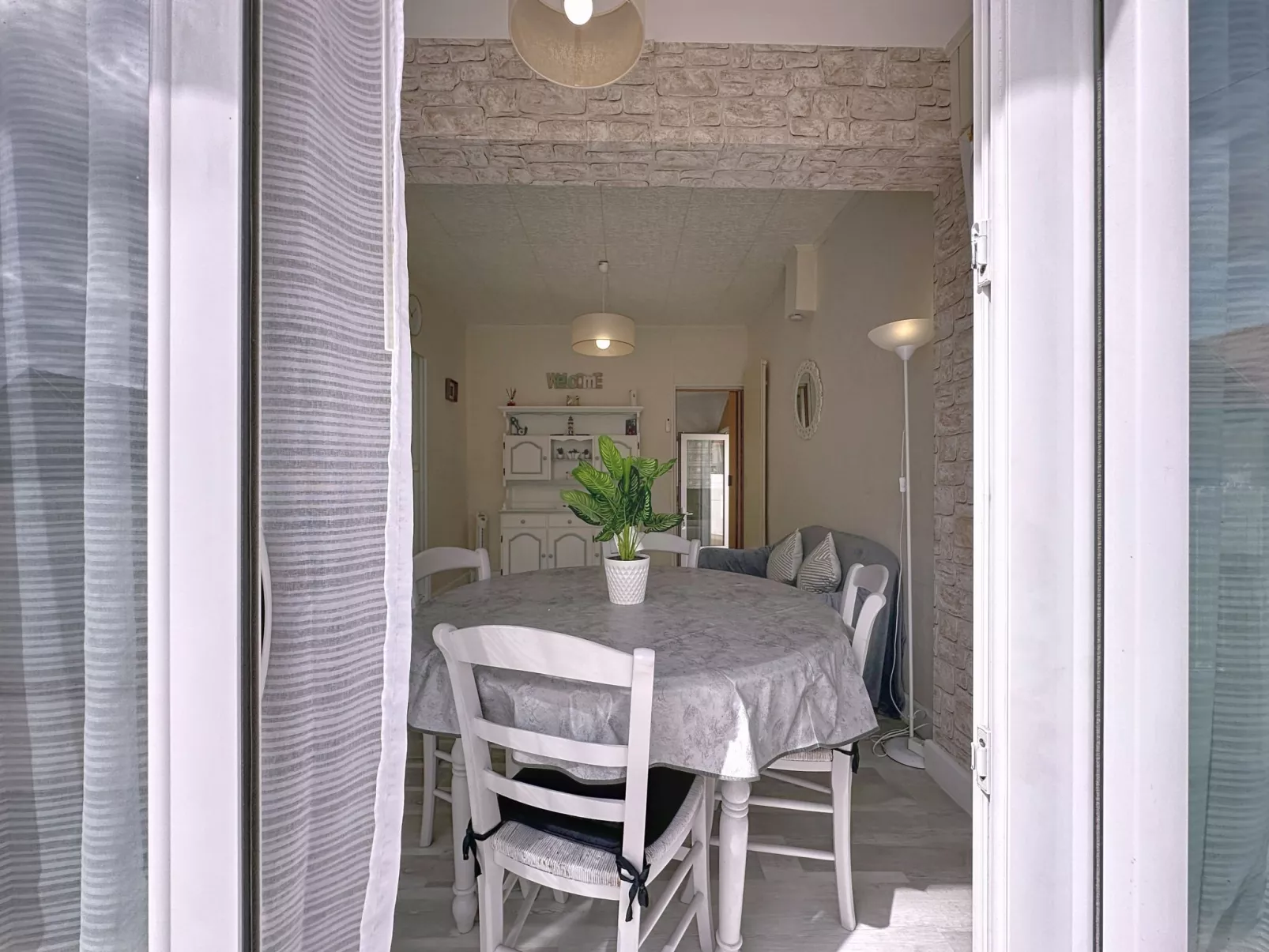 Les Coquillages-Inside