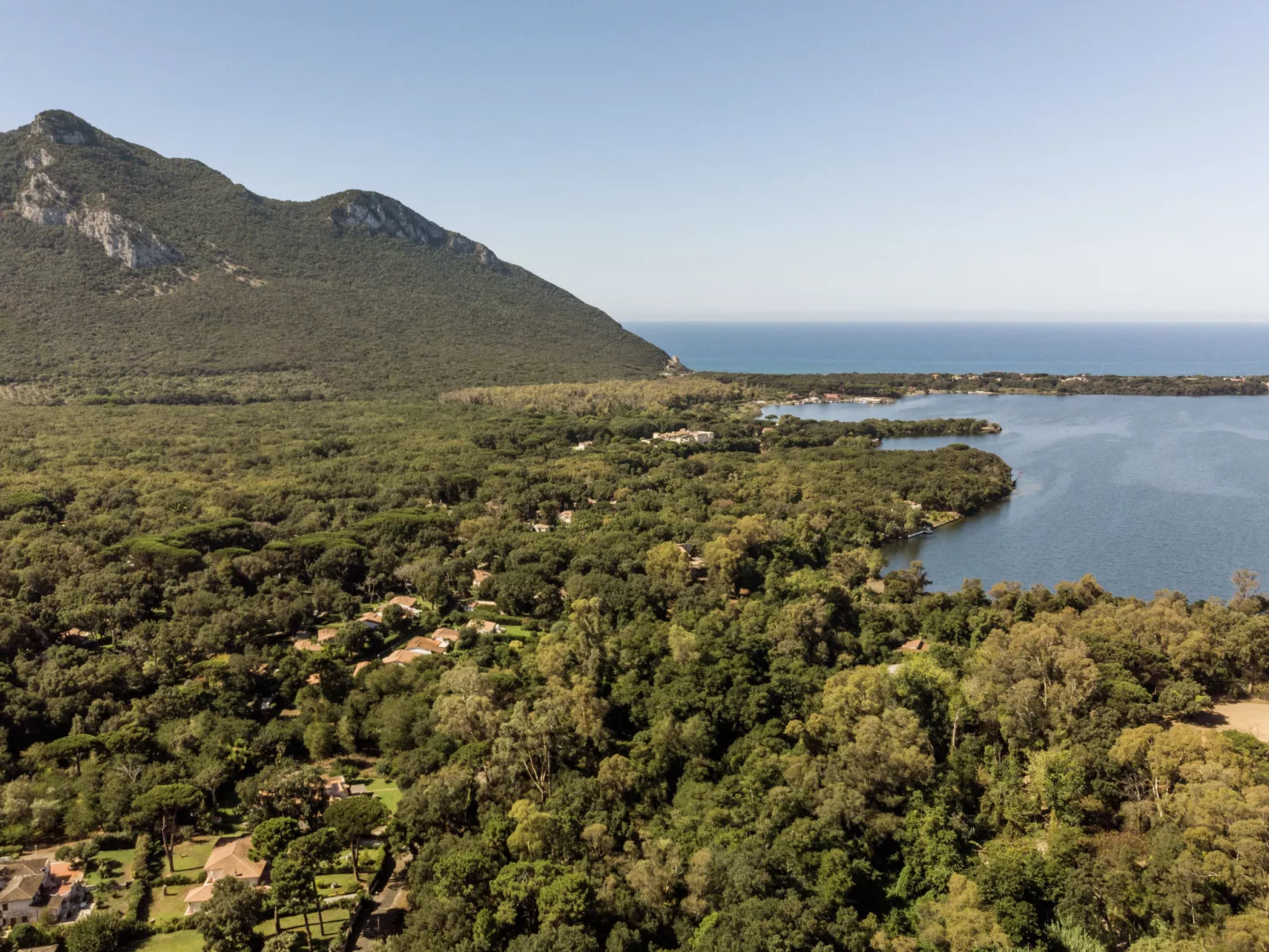 La casina nel bosco-Draußen