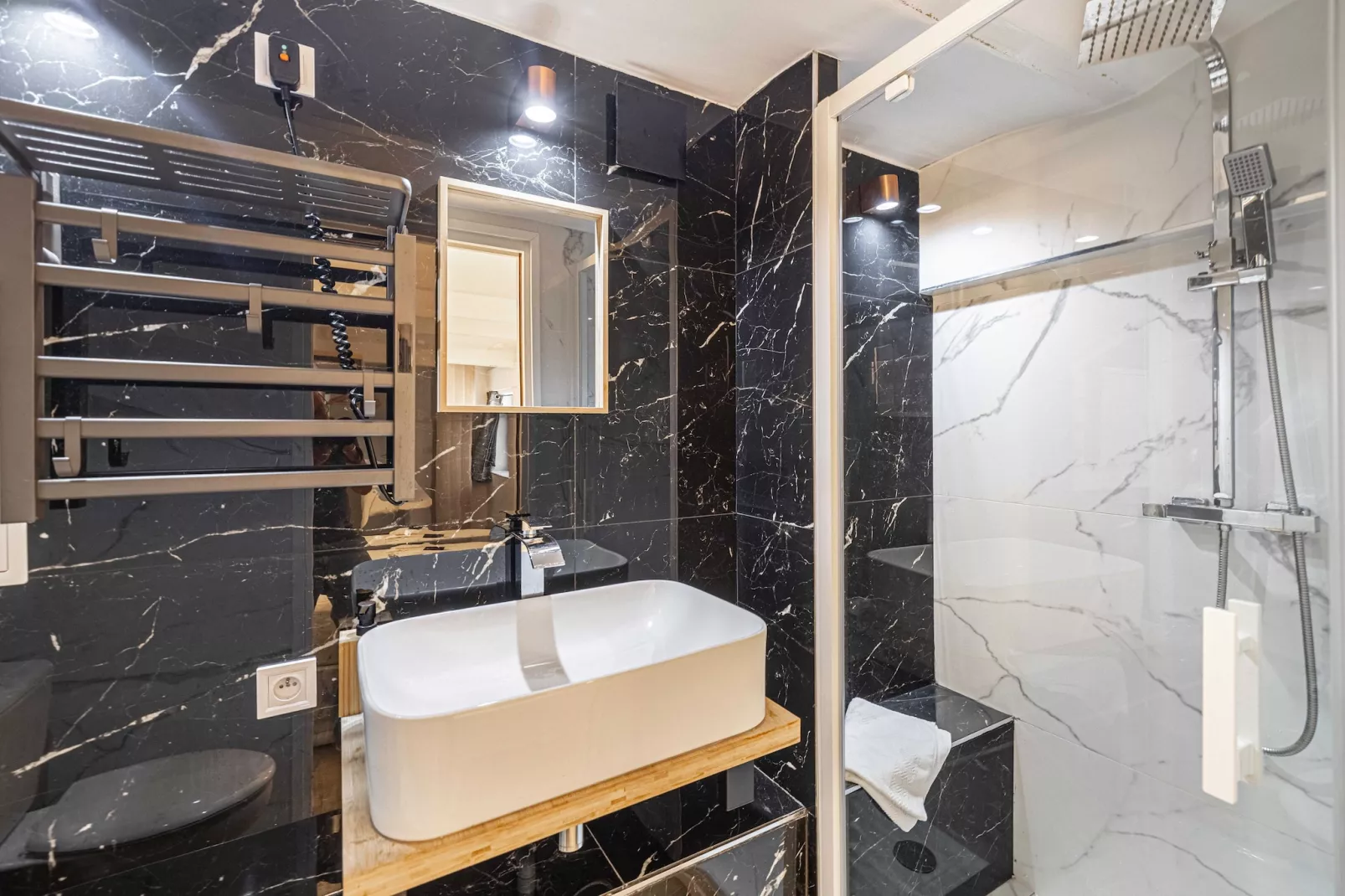 AP-8-GRAGLIA-D-Untagged