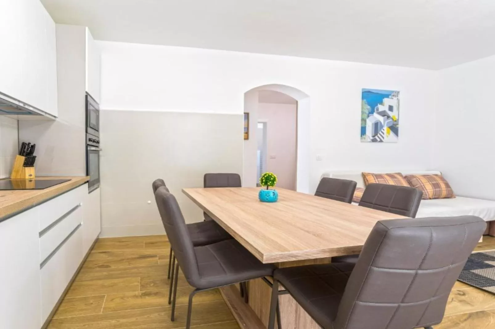 Two Bedroom Apartment With Private Pool-Salle à manger