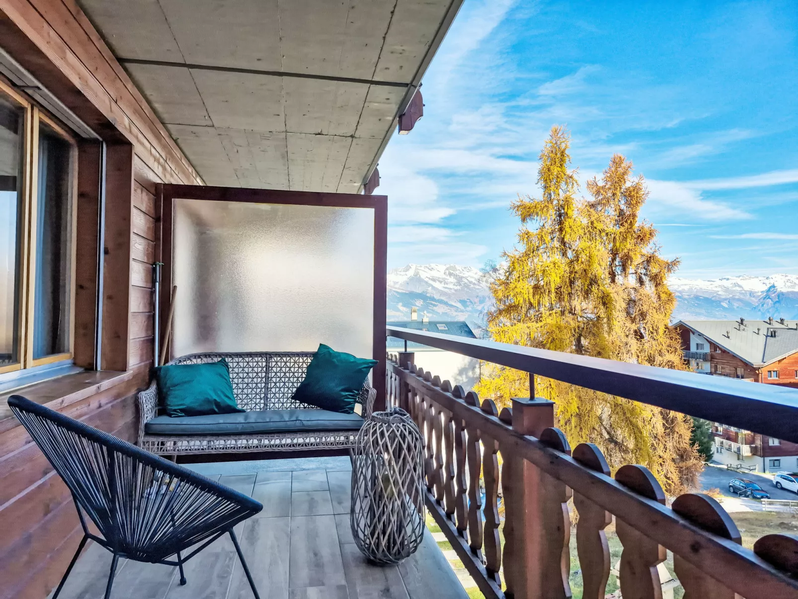 Ambassador 1/6-Dehors