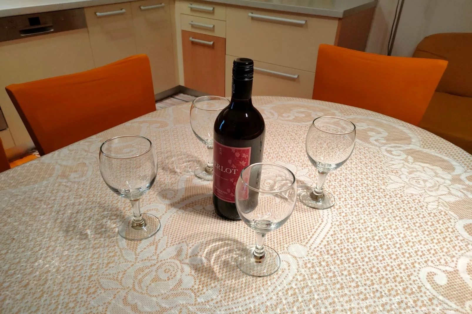 Apartments Ivan Supetar - Two Bedroom Apartment with Terrace no.3-Dining room