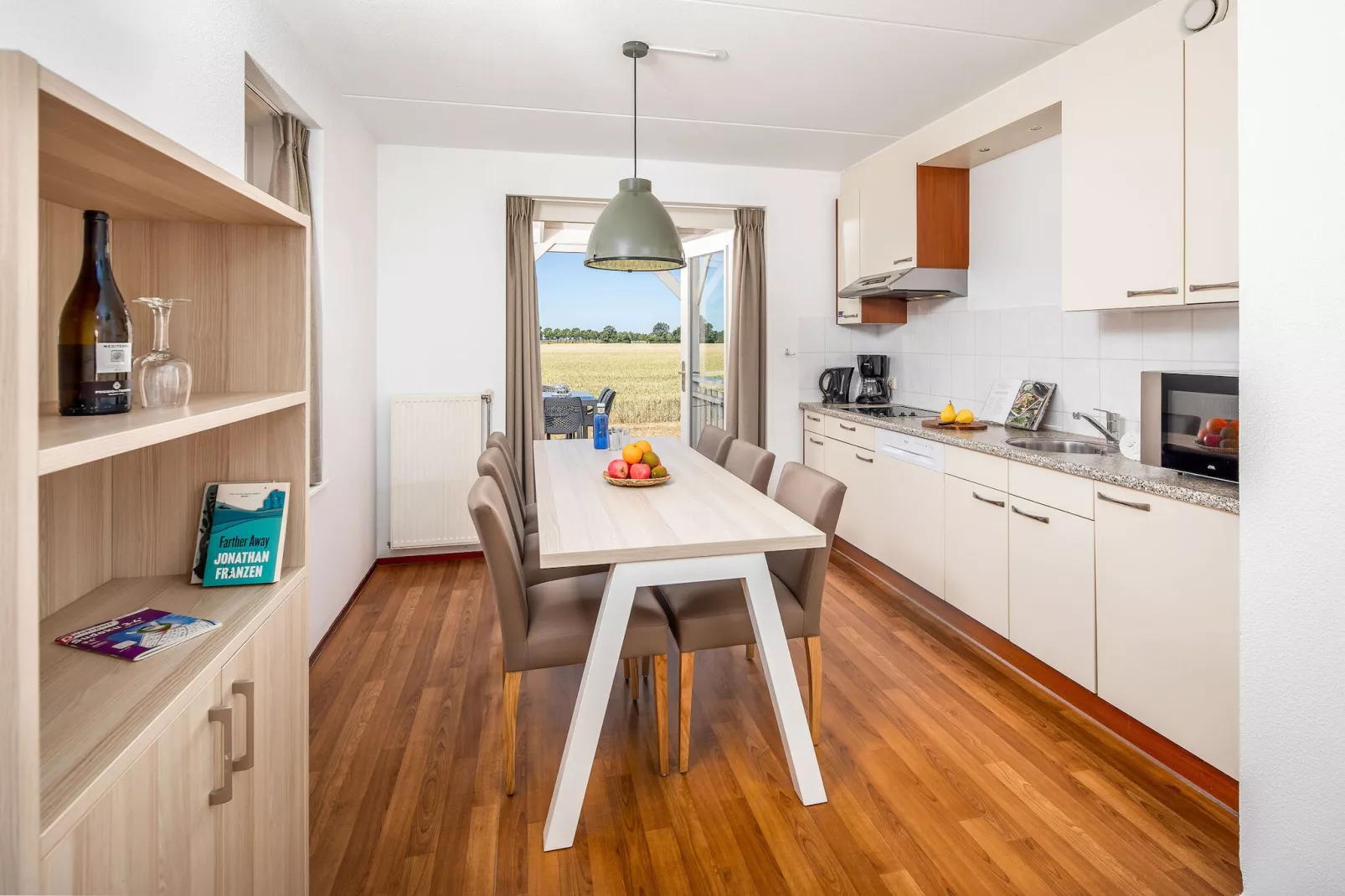 Aquadelta 43-Dining room