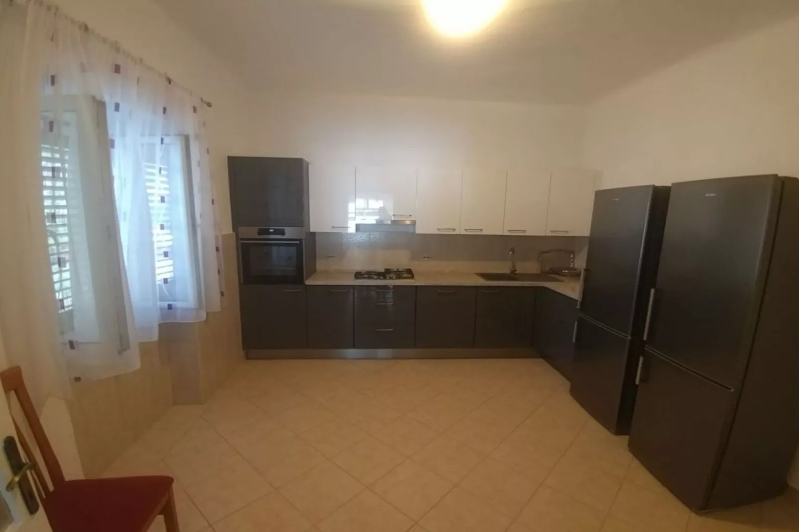 Four Bedroom Holiday Home With Terrace & Sea View-Cuisine