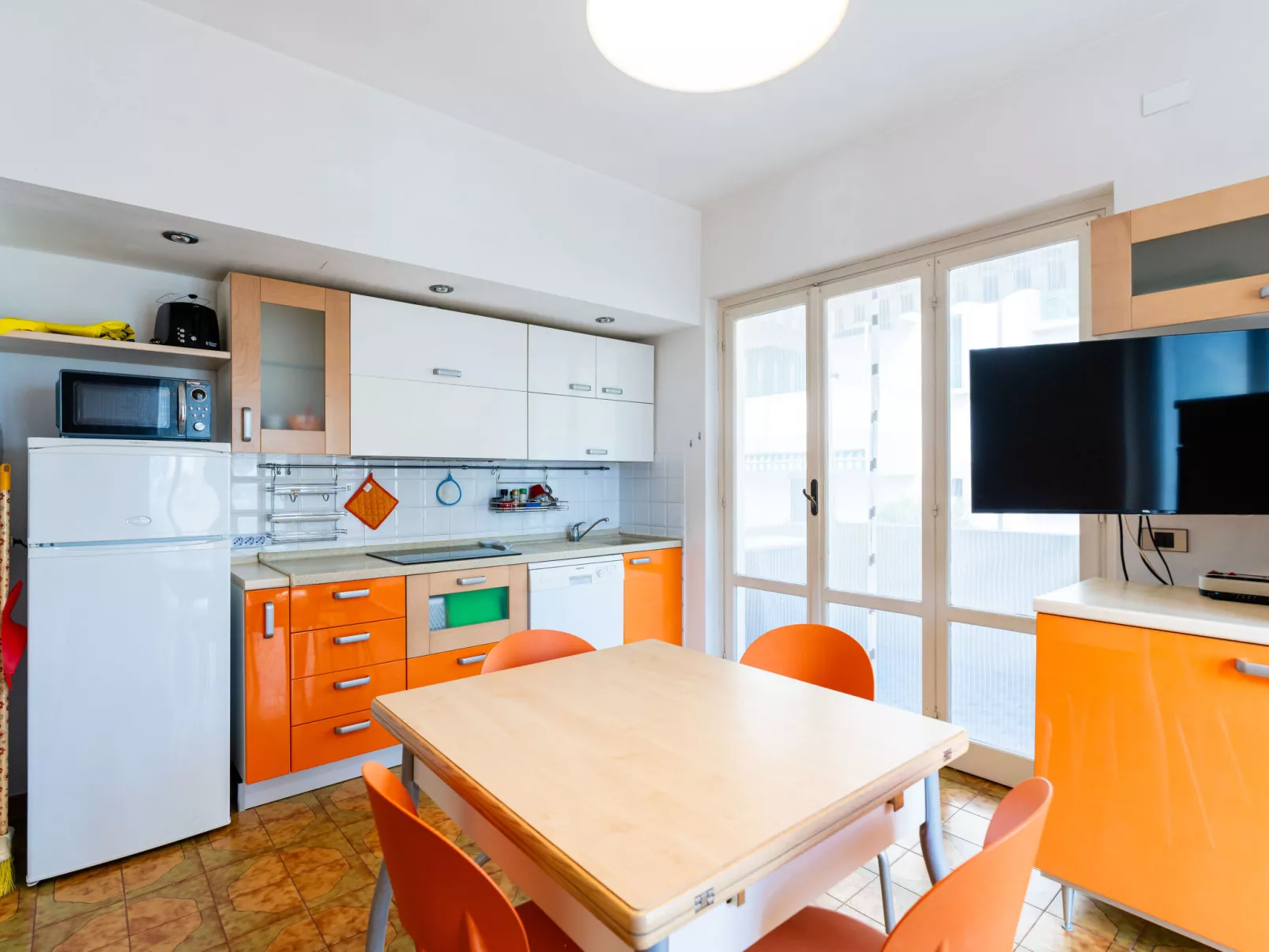 Due passi dal mare-Drinnen