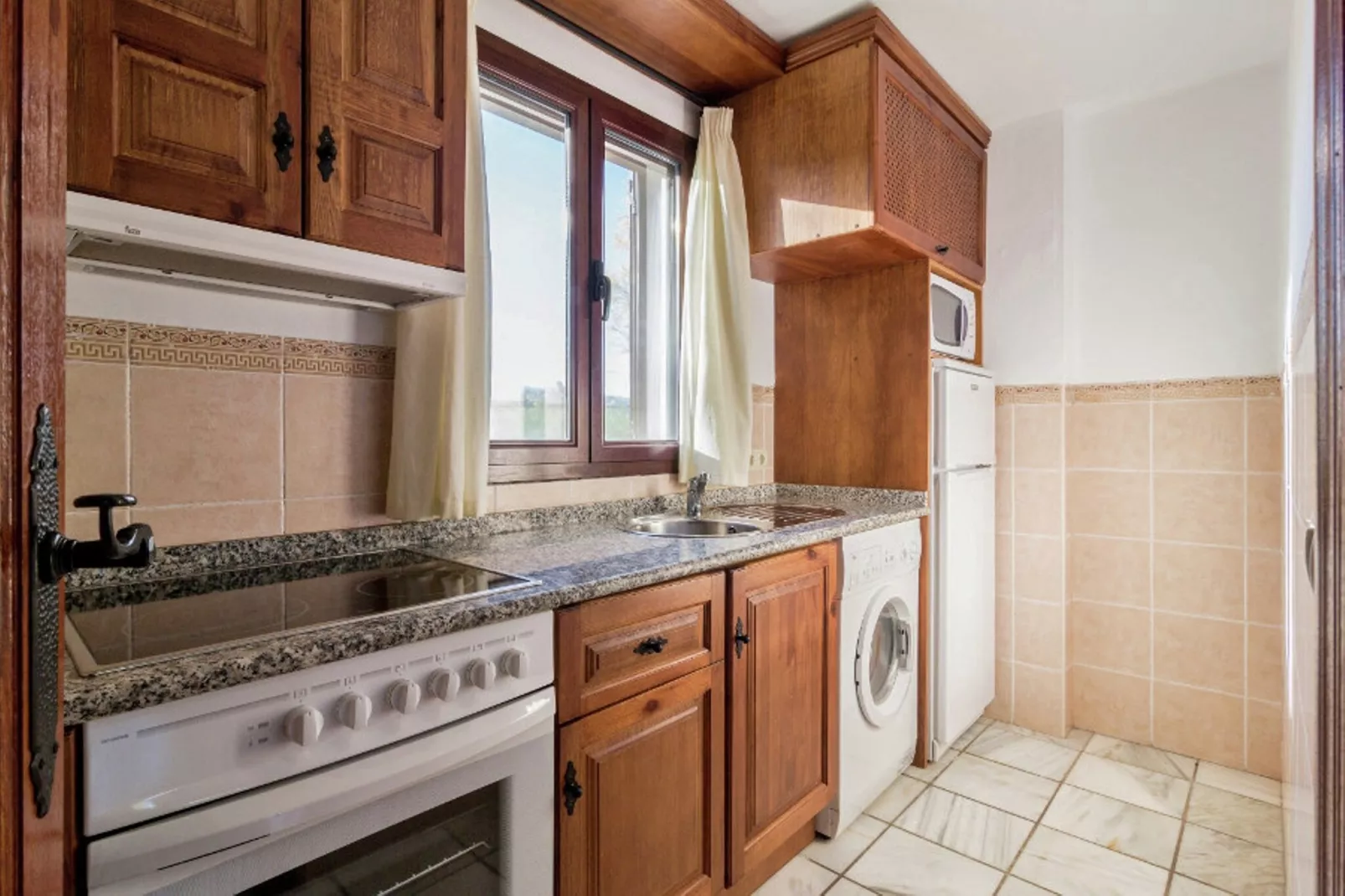 Bungalow Alcón 1-Kitchen