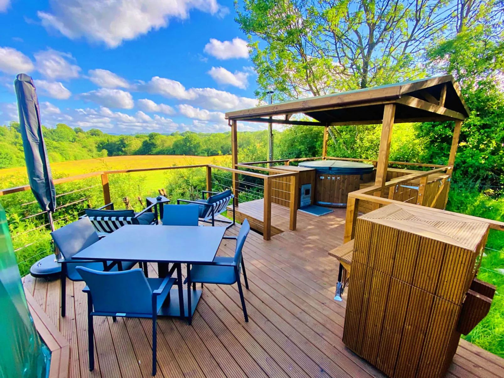 Scotney Luxury Dome-Draußen