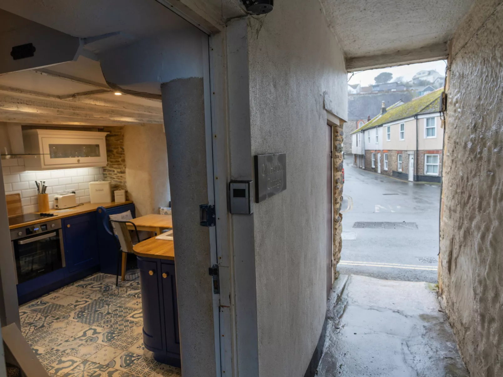 Old Harbour Cottage-Outside