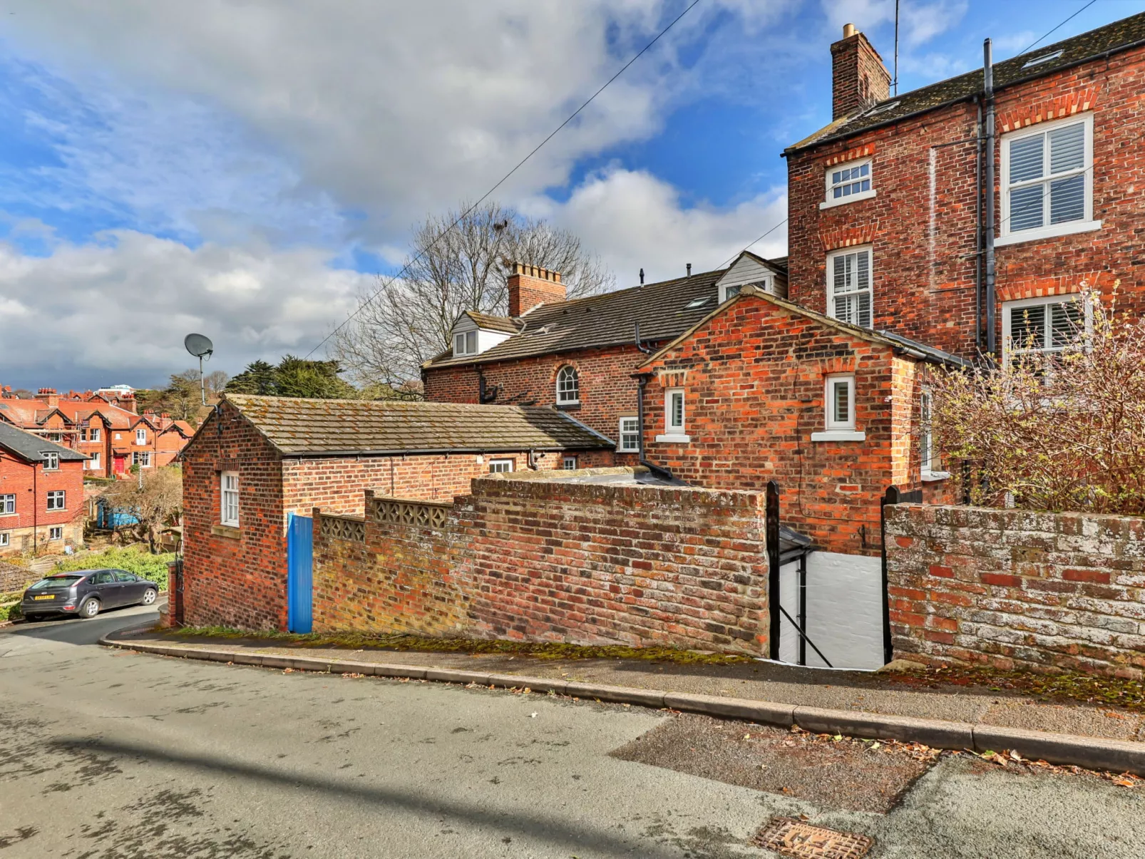 Adventure House-Draußen