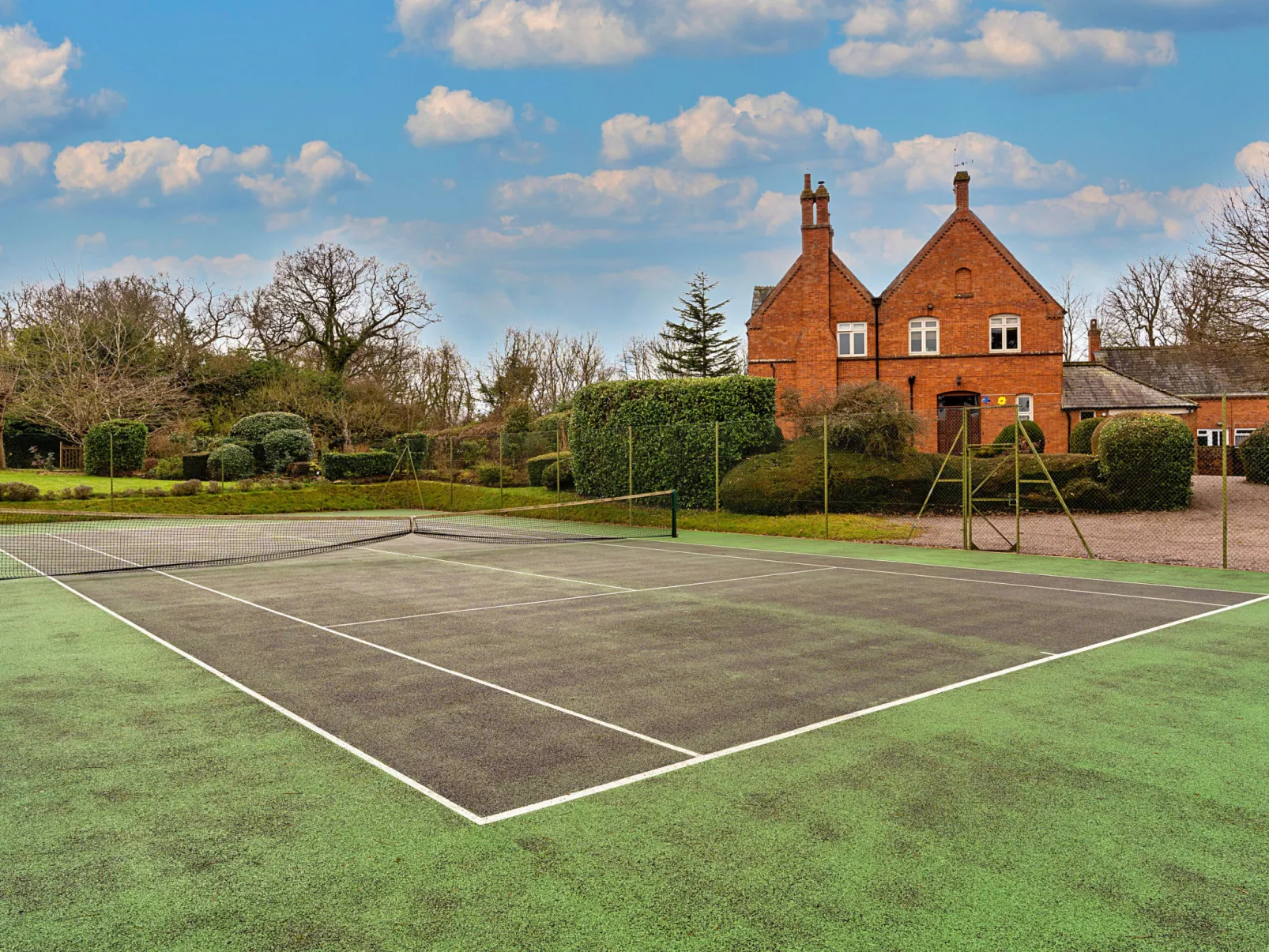 Glebe Cottage-Outside
