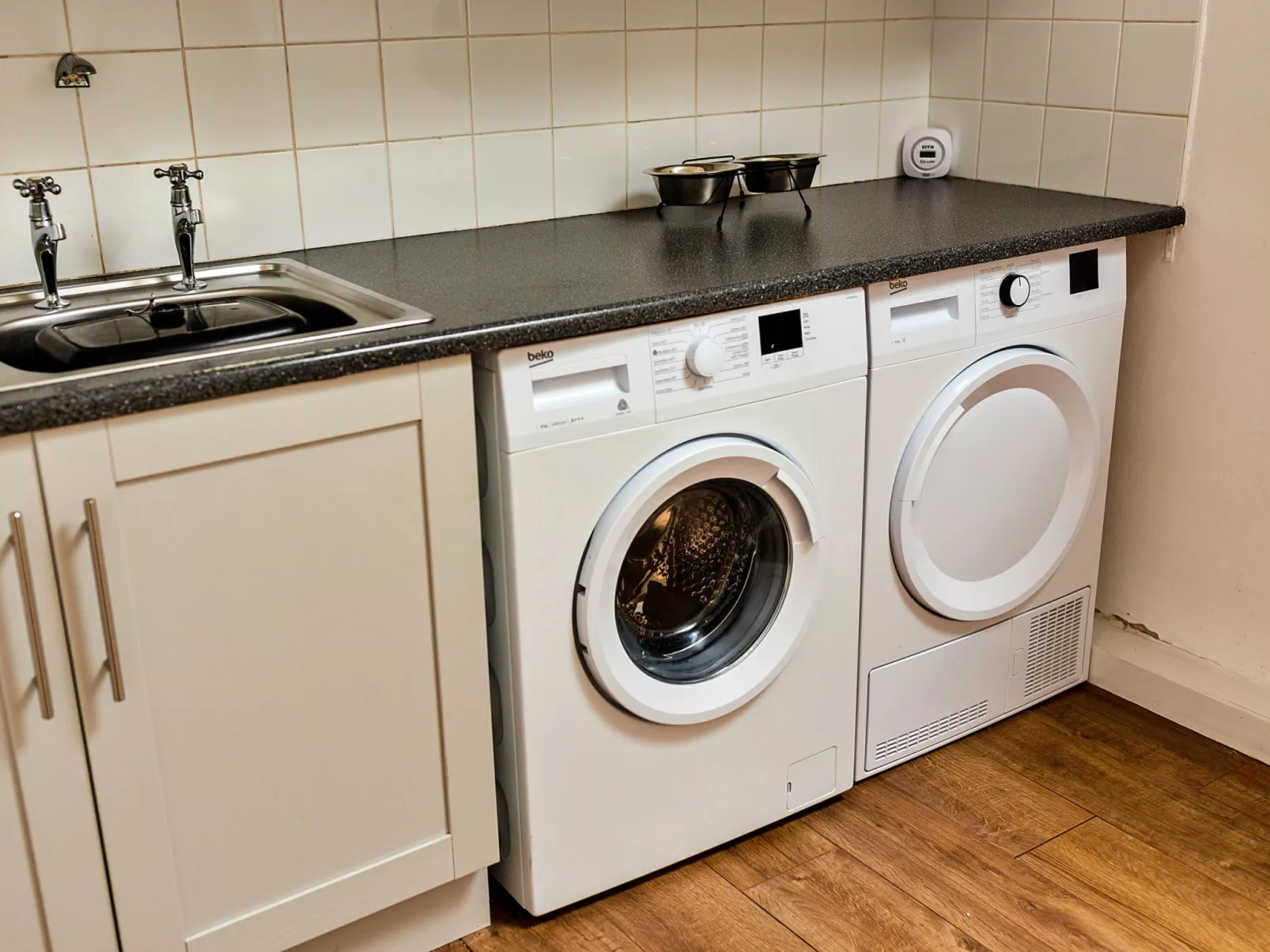 Woodstock Lodge-Dedans