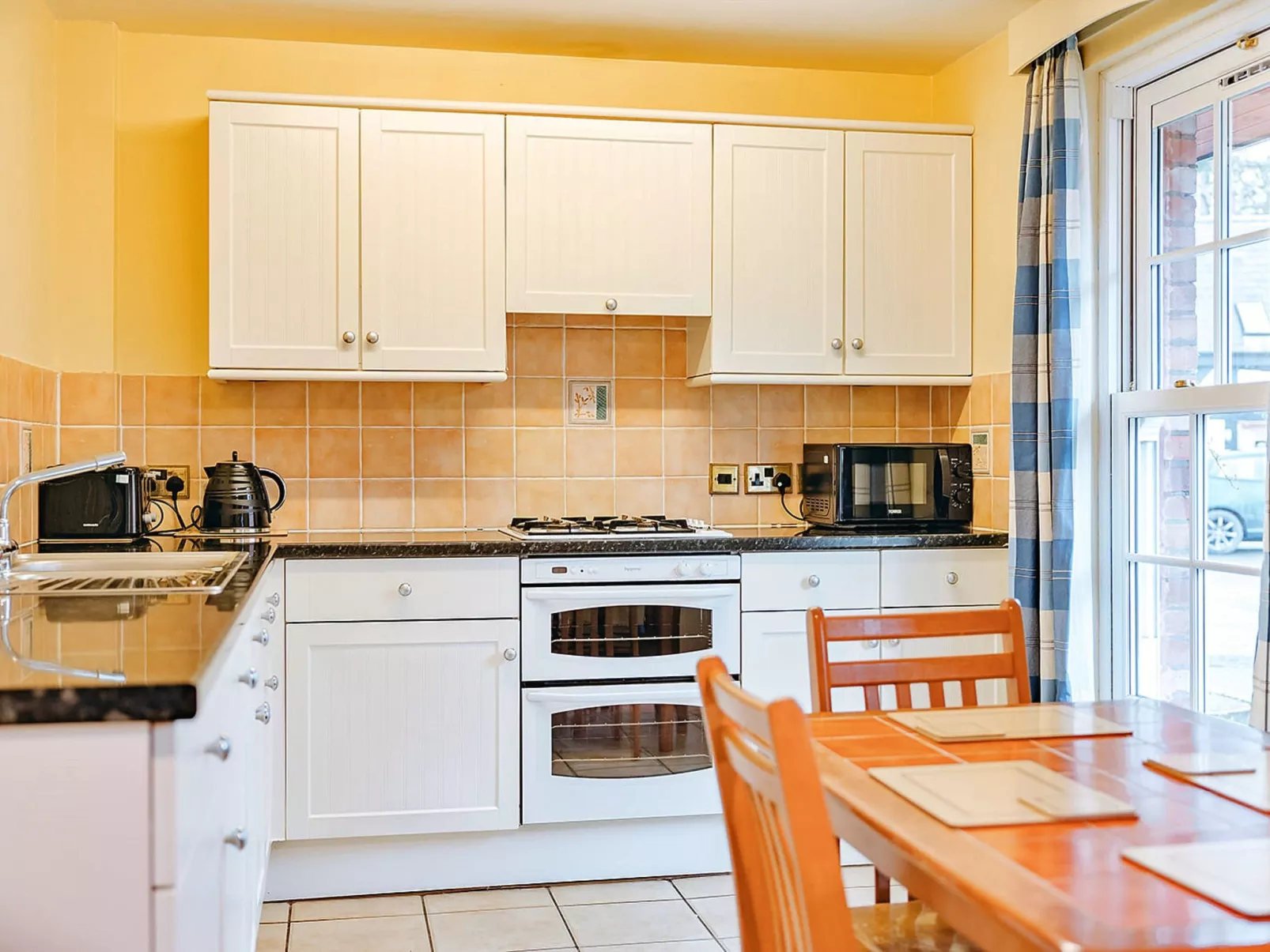 Netley Hall - Jasmine-Dedans