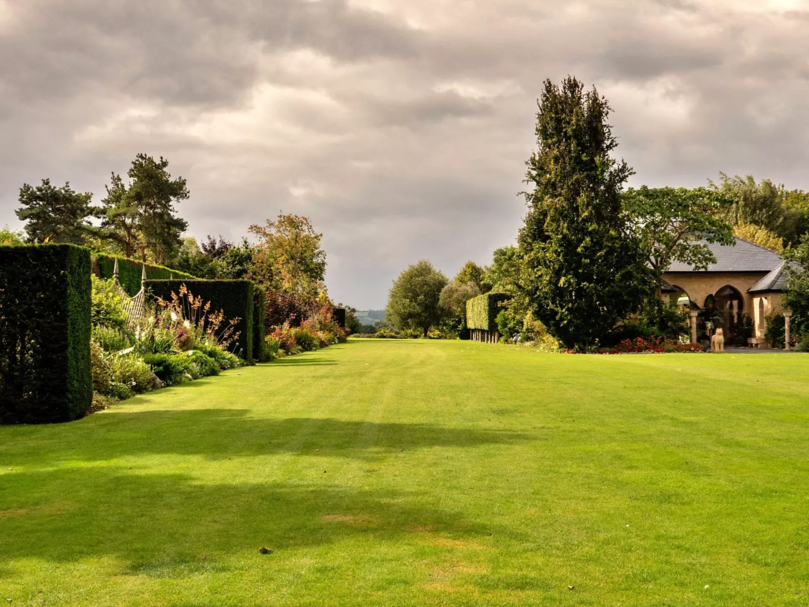 Ryeworth Cottage-Draußen
