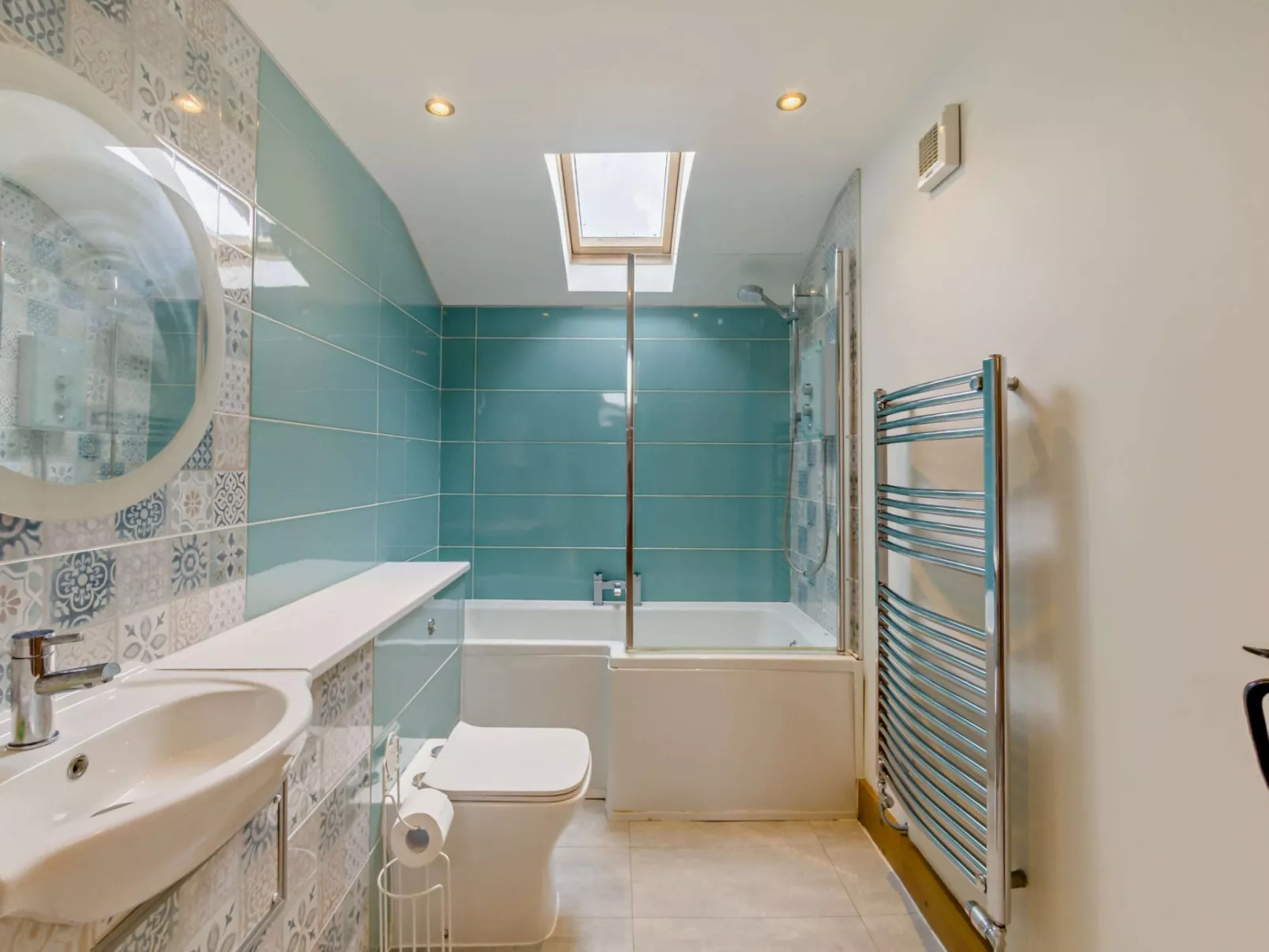 The House at No. 47-Dedans