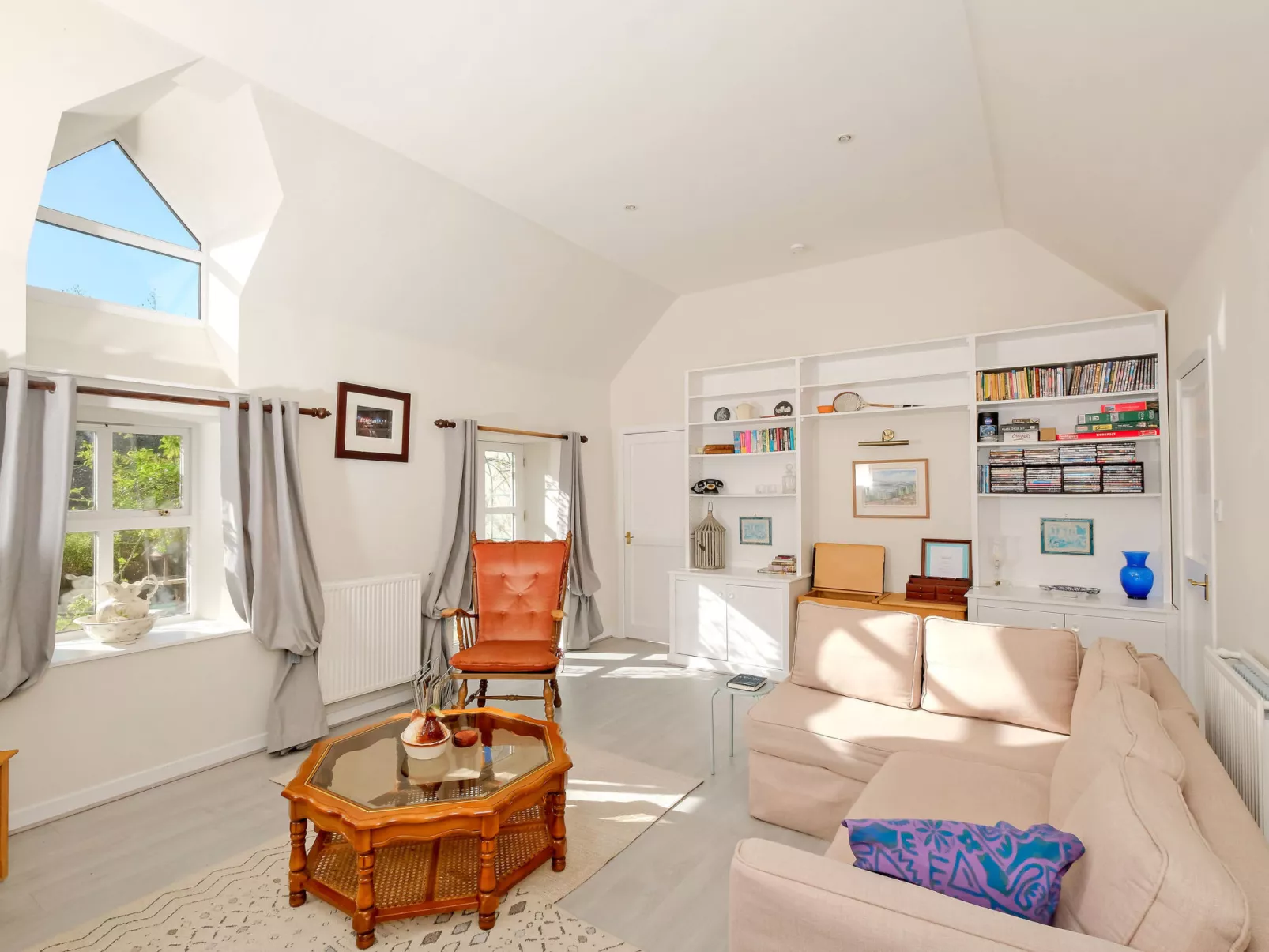 Corrennie School Cottage-Dedans