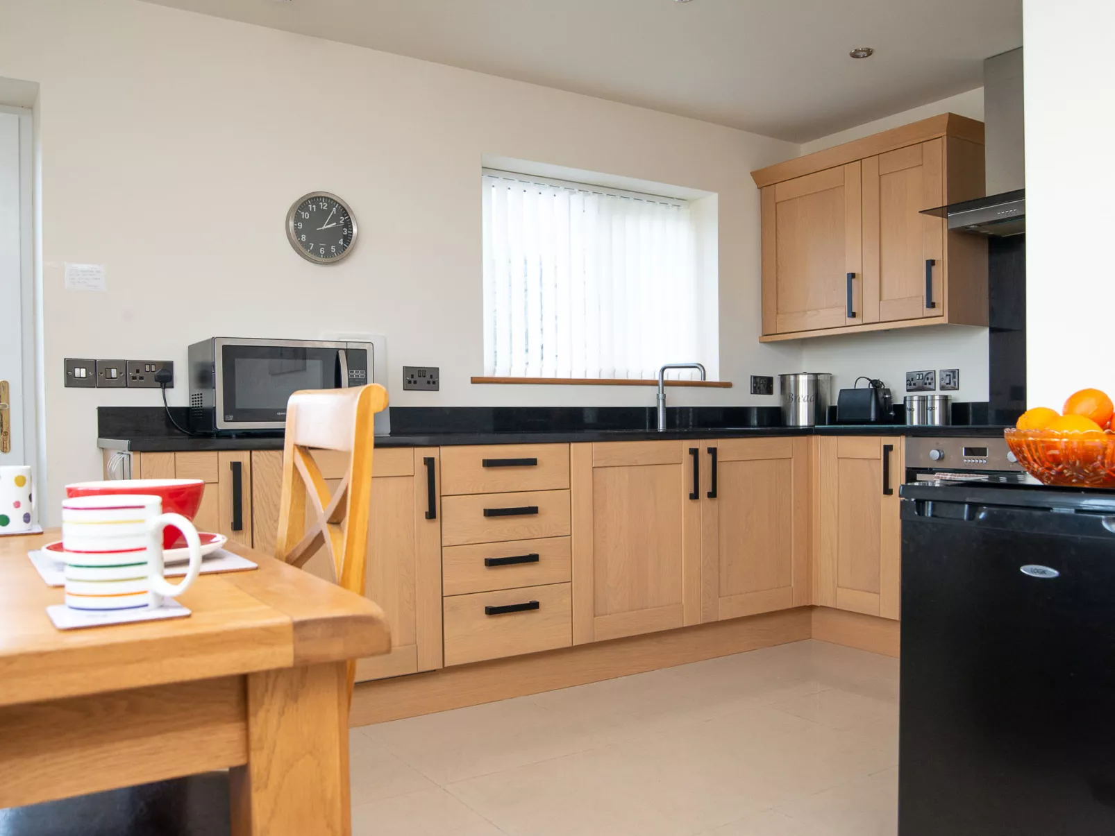 Picton Lodge - Sea Views-Dedans