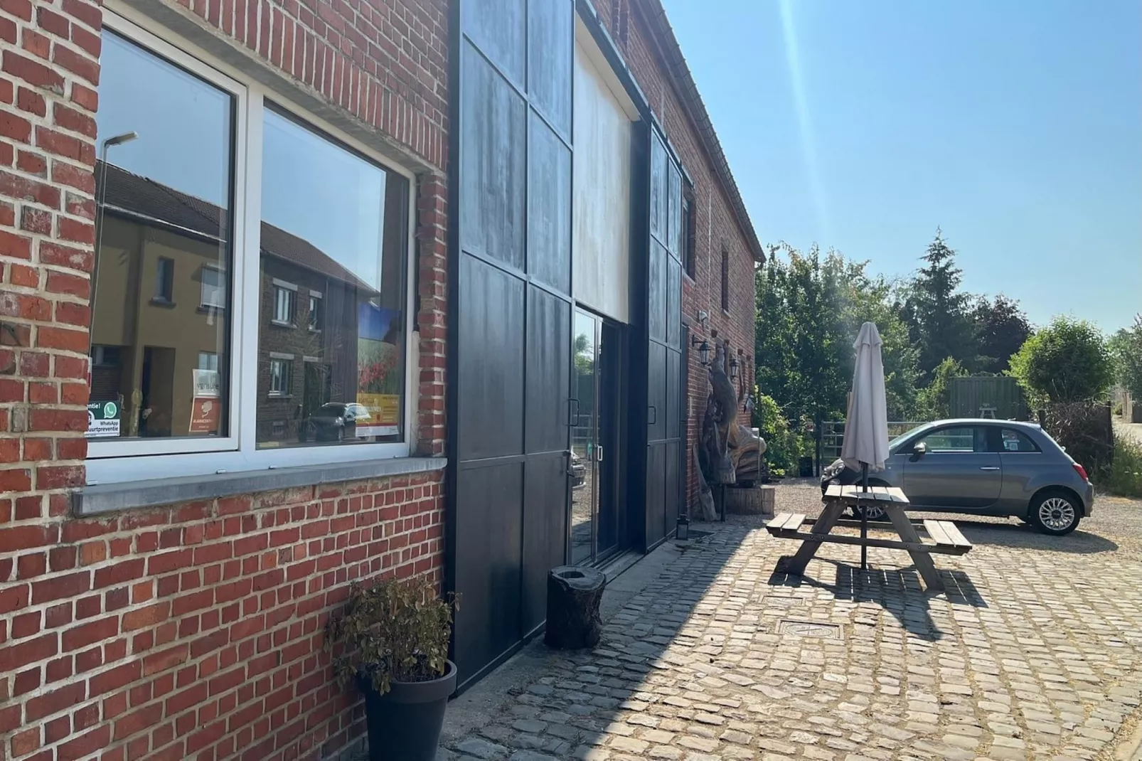 Arends nest-Außenbereich Sommer