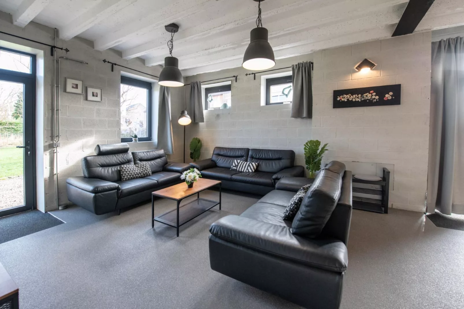 Huis van de raaf-Wohnzimmer