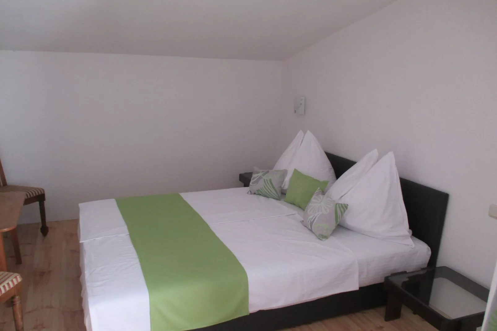 Guest House Villa Daniel - Standard Double Room with Balcony-Bedroom