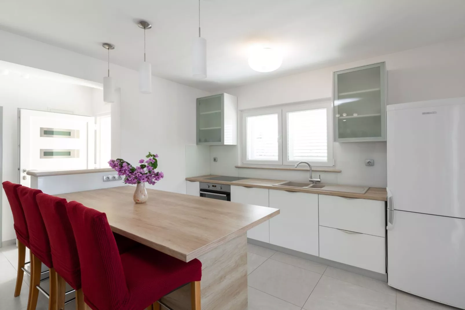 Modern Villa with Pool-Esszimmer