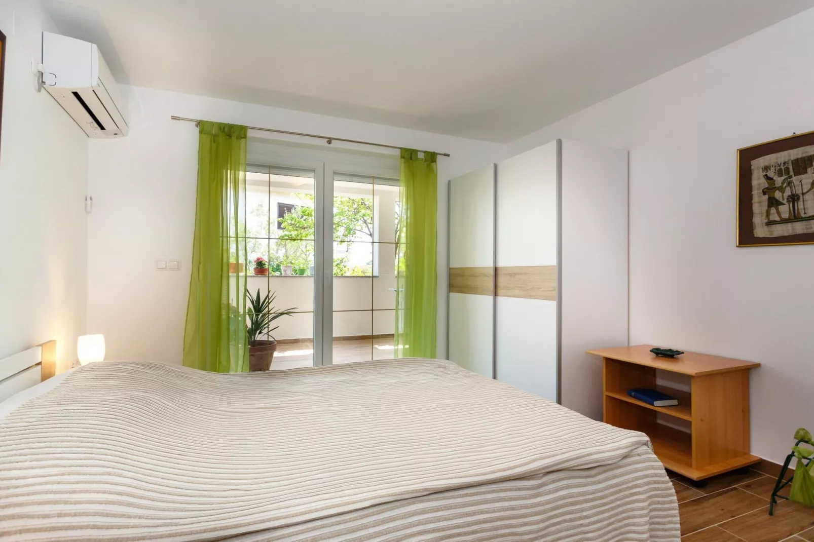 Cozy and Trendy Apartments Krk - Two Bedroom Apartment with Terrace-Schlafzimmer