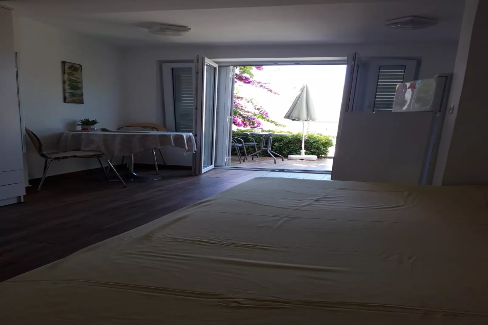 Studio Apartment-Bedroom