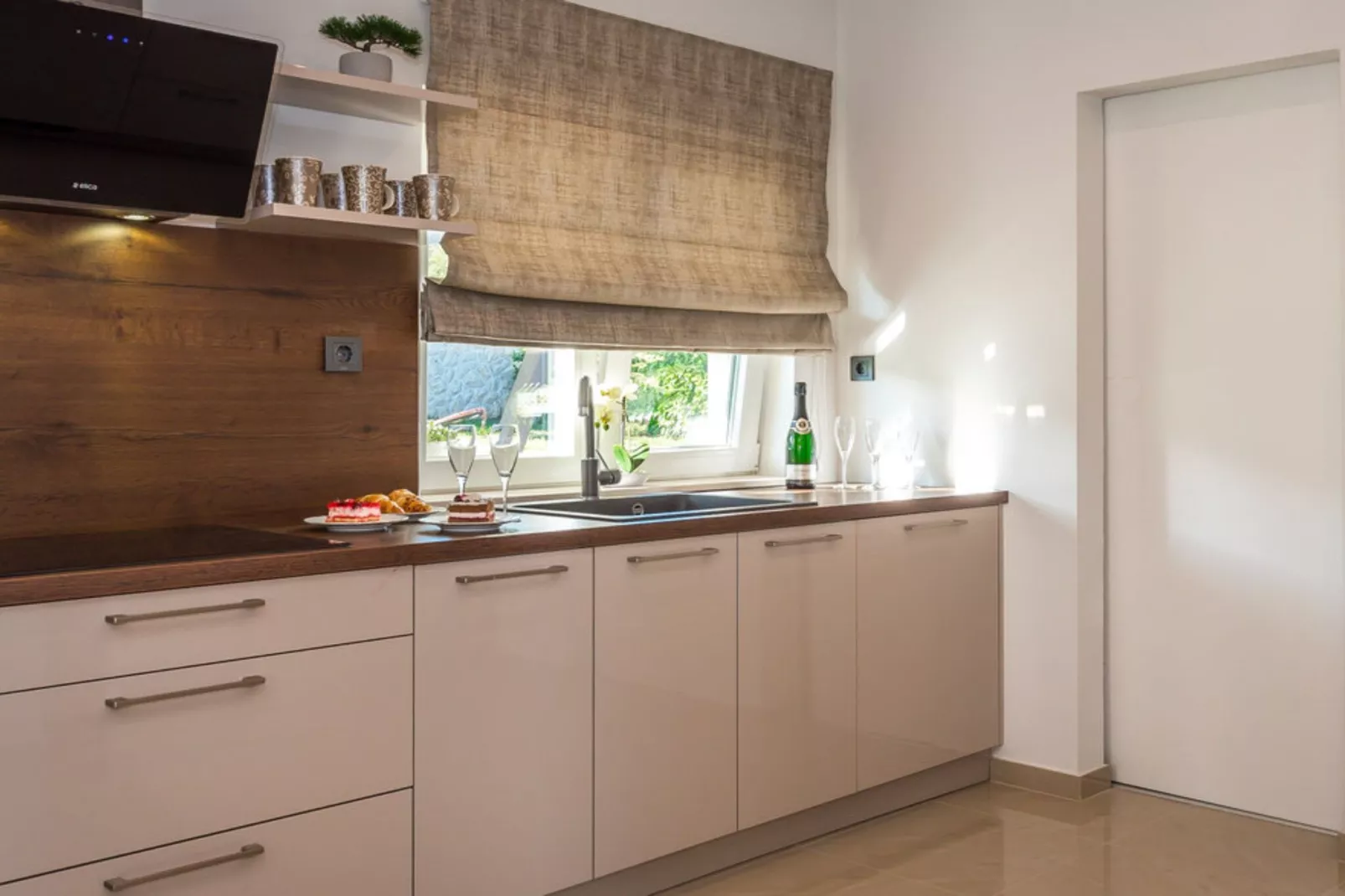 Villa Tomić Drniš - Siverić-Kitchen