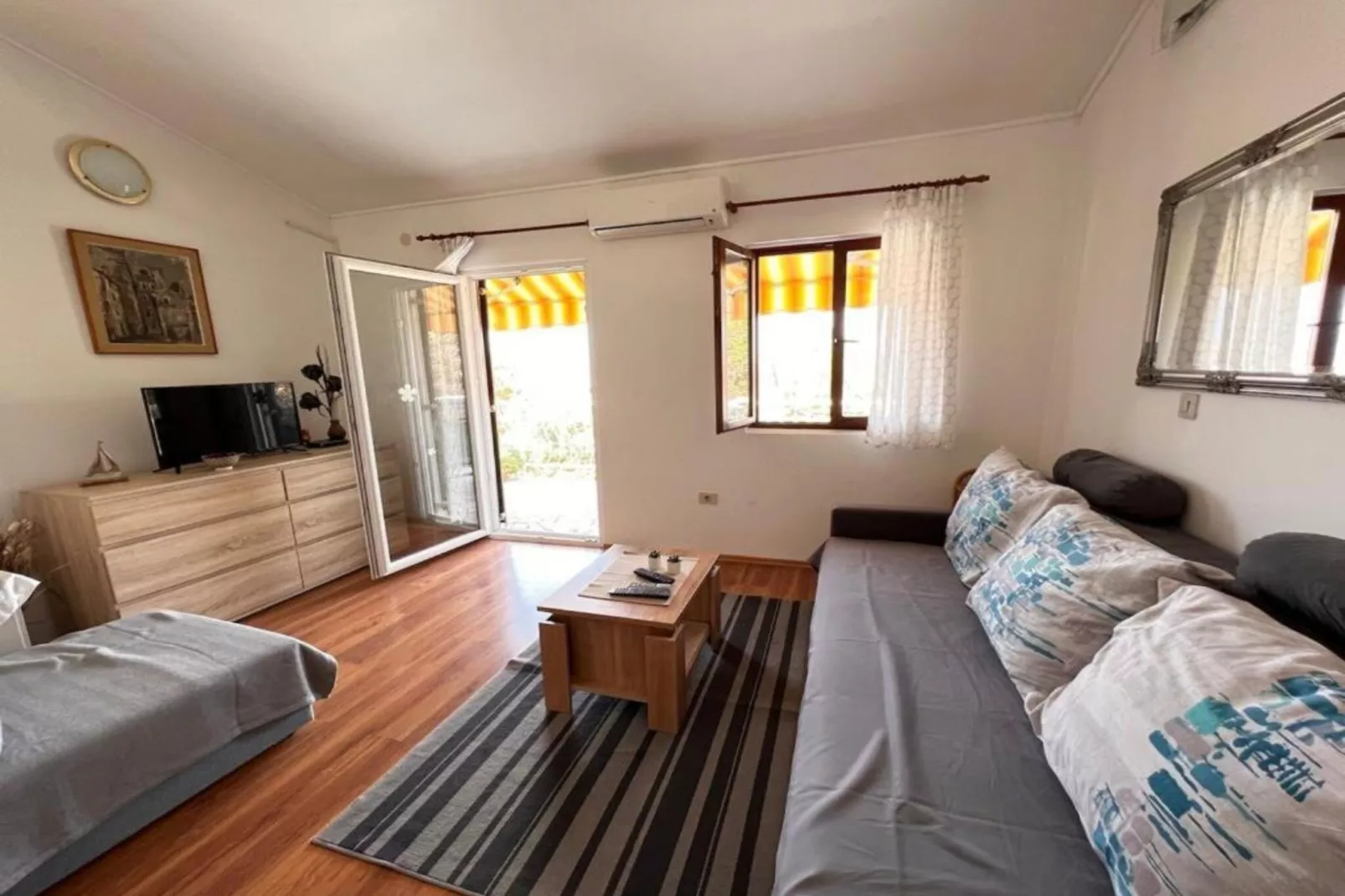 One-Bedroom Apartment With Sea View (A)-Bedroom