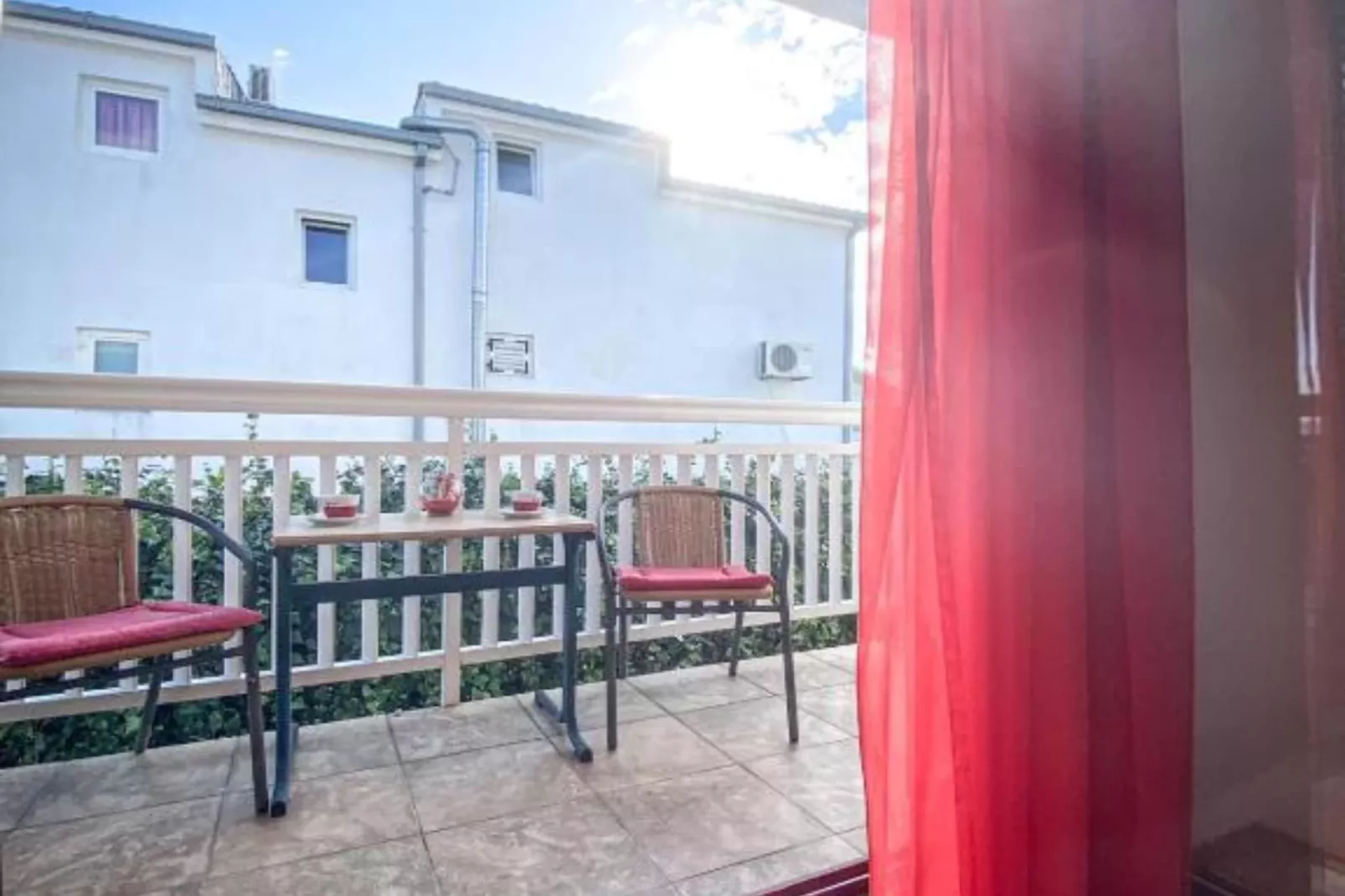 Peaceful Apartments With Style - One Bedroom Apartment