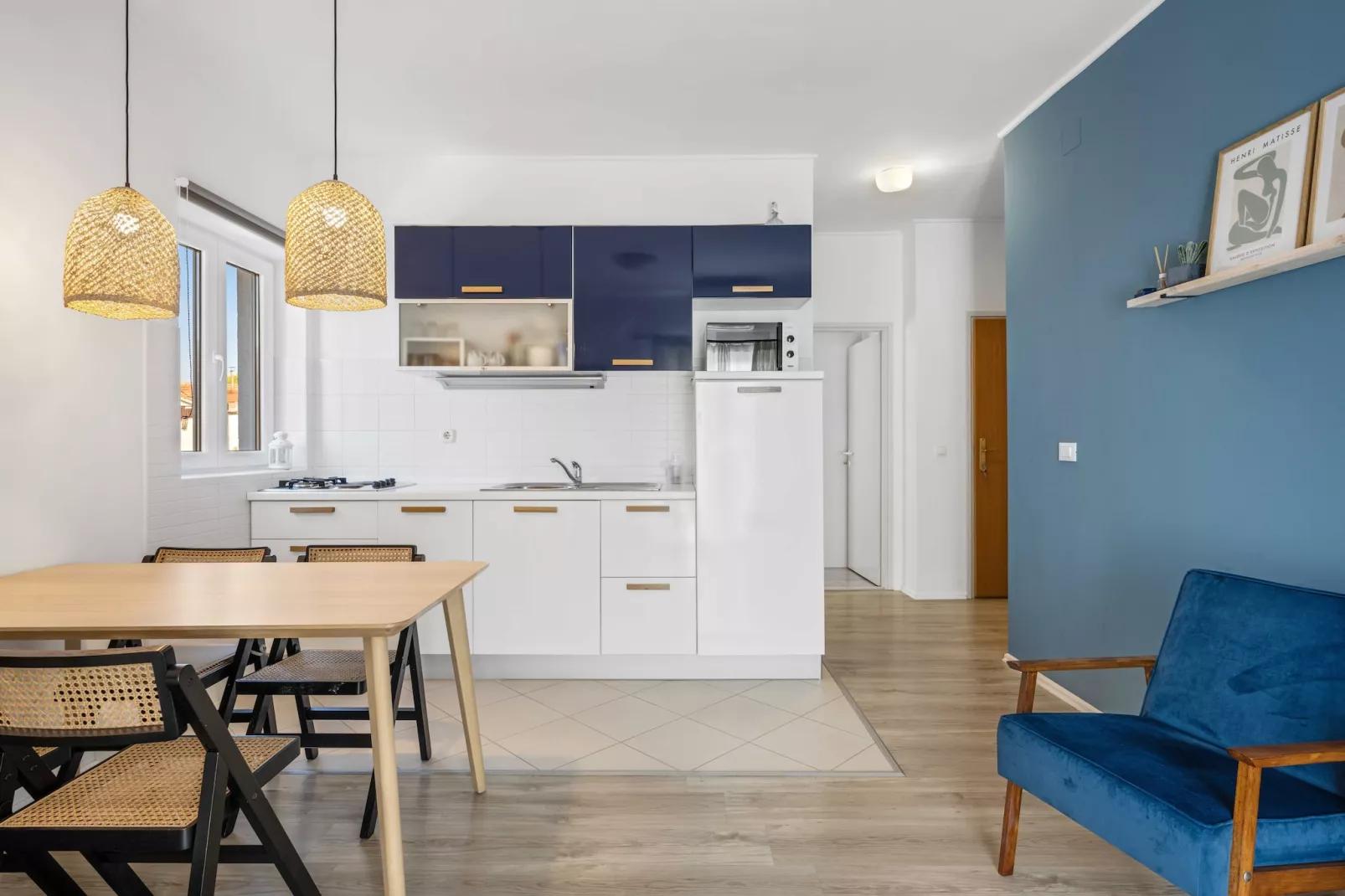 One-Bedroom Apartment With Pool-Cuisine