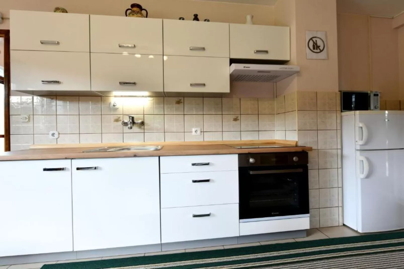 Holiday Apartment Vuković - Three Bedroom Holiday Home With Terrace-Cuisine