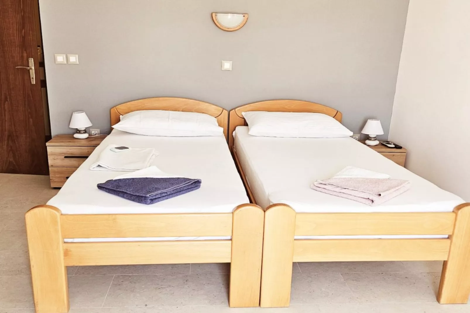 Apartments Željka - Studio Apartment with Terrace (7)-Chambre