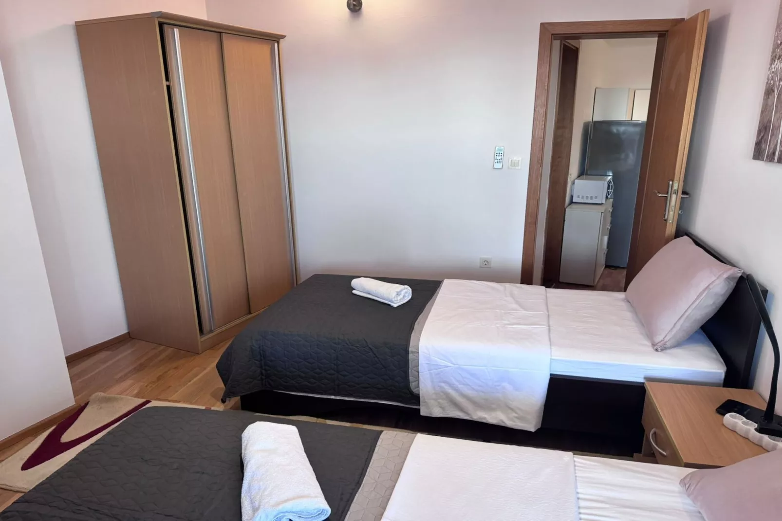 Apartment Centar - Three Bedroom Apartment-Bedroom