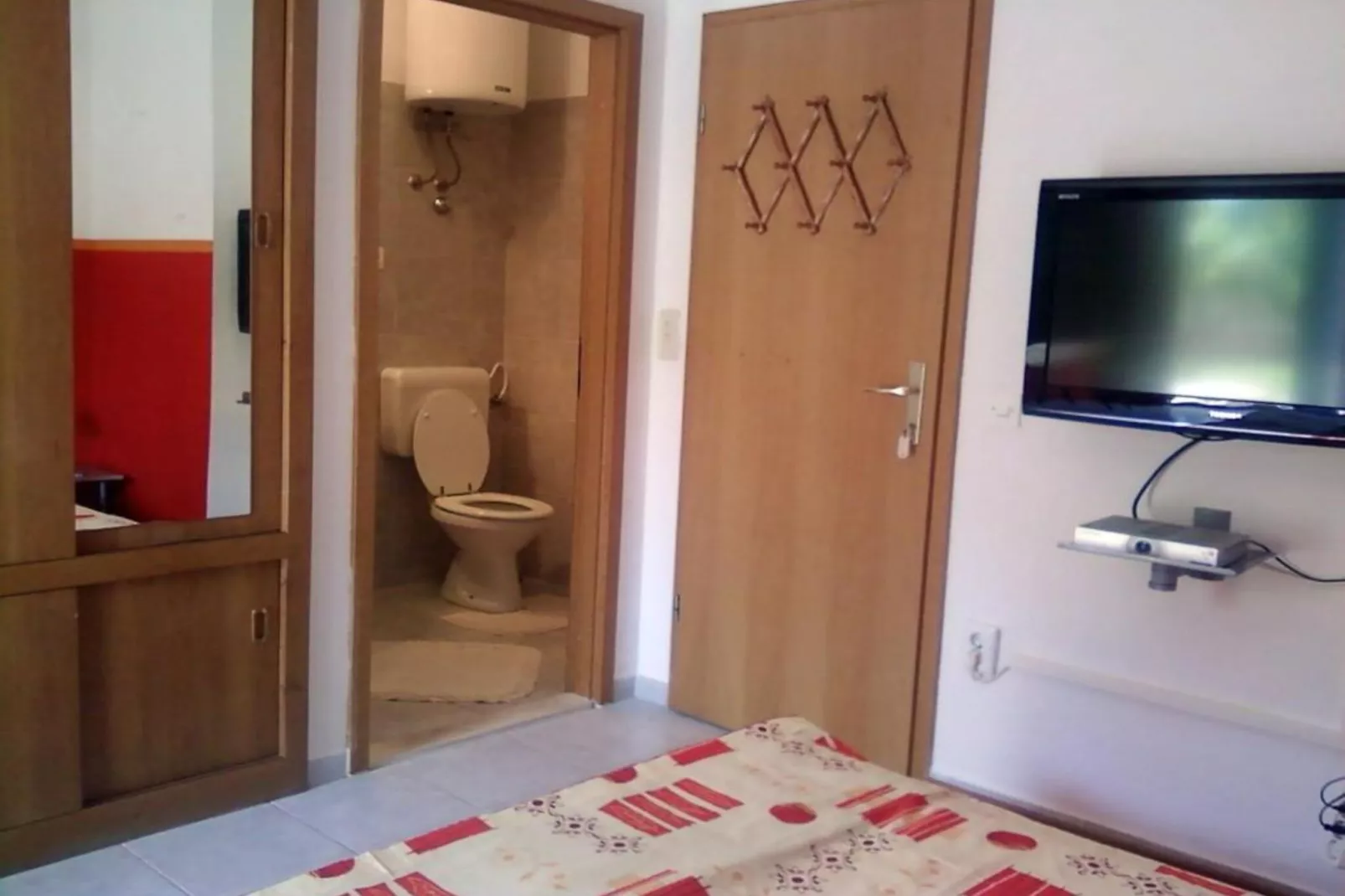 Rooms Tatjana -  Double Room (2)-Bedroom