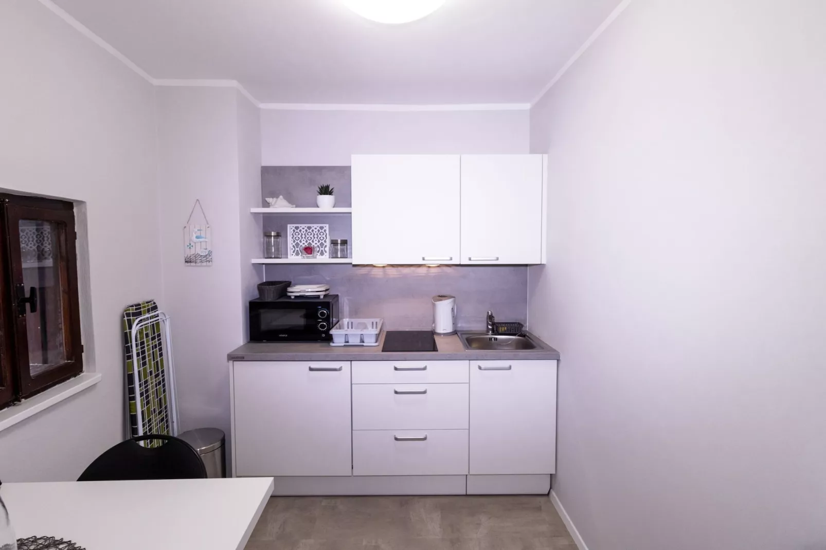 Piran Downtown Chic and Cozy Apartments - Standard One Bedroom Apartment (owner 3.S)-Kitchen