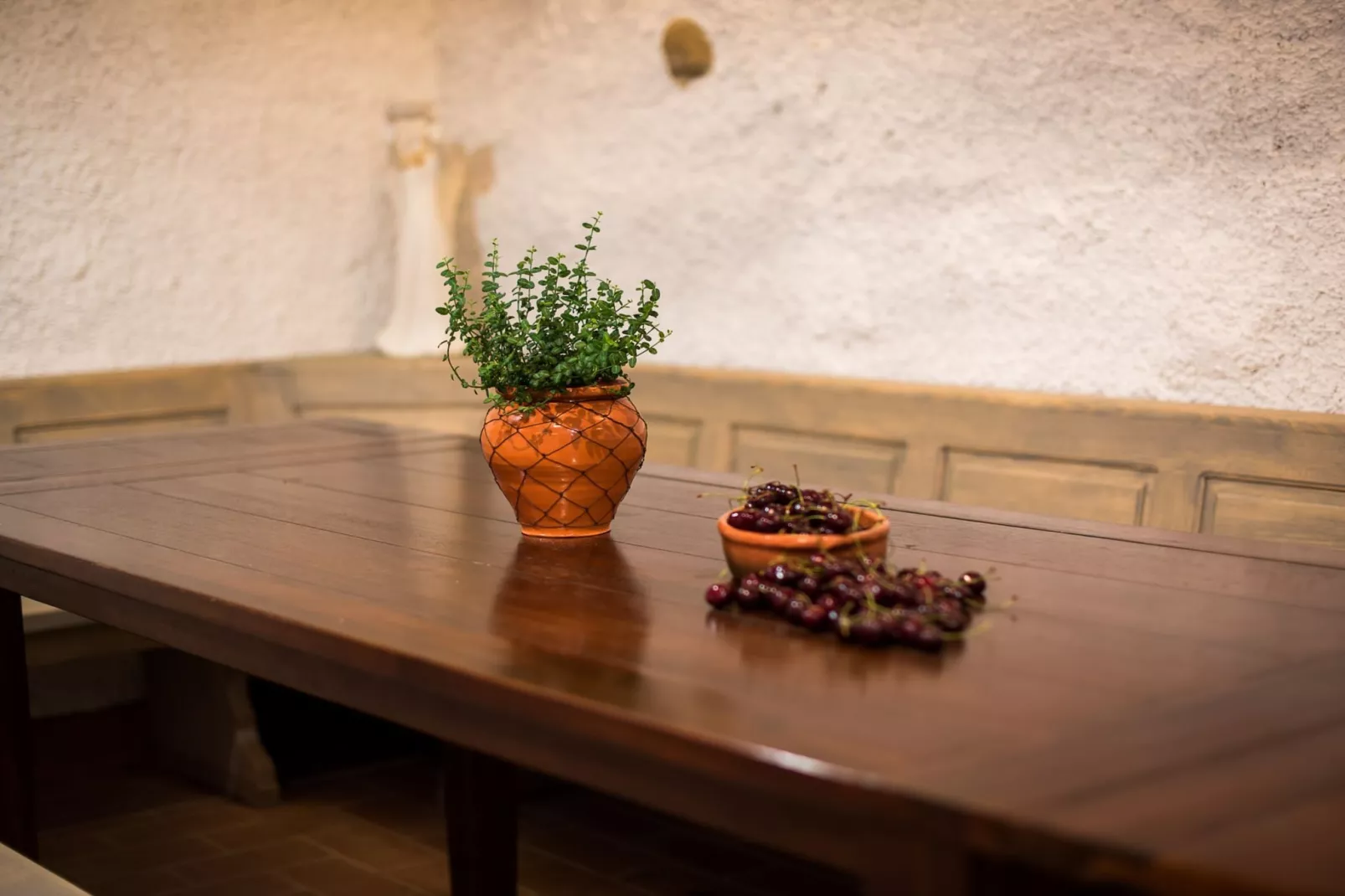 Serene Rustic Haven Holiday Home with Sauna - Two Bedroom Holiday Home with Sauna-Living room