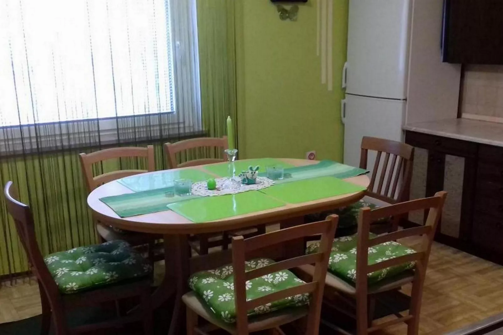 Comfortable Zreče Apartment with Playground and Private Parking, Ideal for Families - One Bedroom Apartment-Kitchen