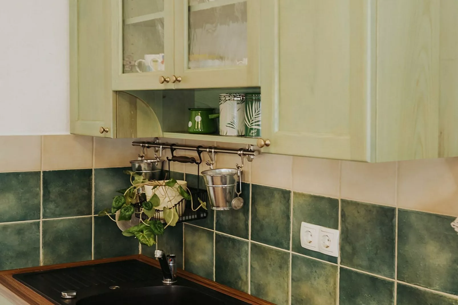 Enchanted Misty Valley Cottage Apartments - Classic One Bedroom Apartment (owner 2)-Küche