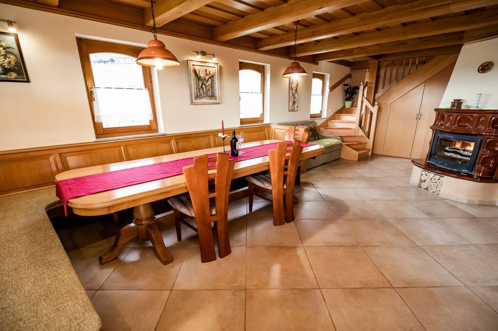 Vivid Hillside Country House with Hot-Tub and Sauna - Two Bedroom Country House-Dining room