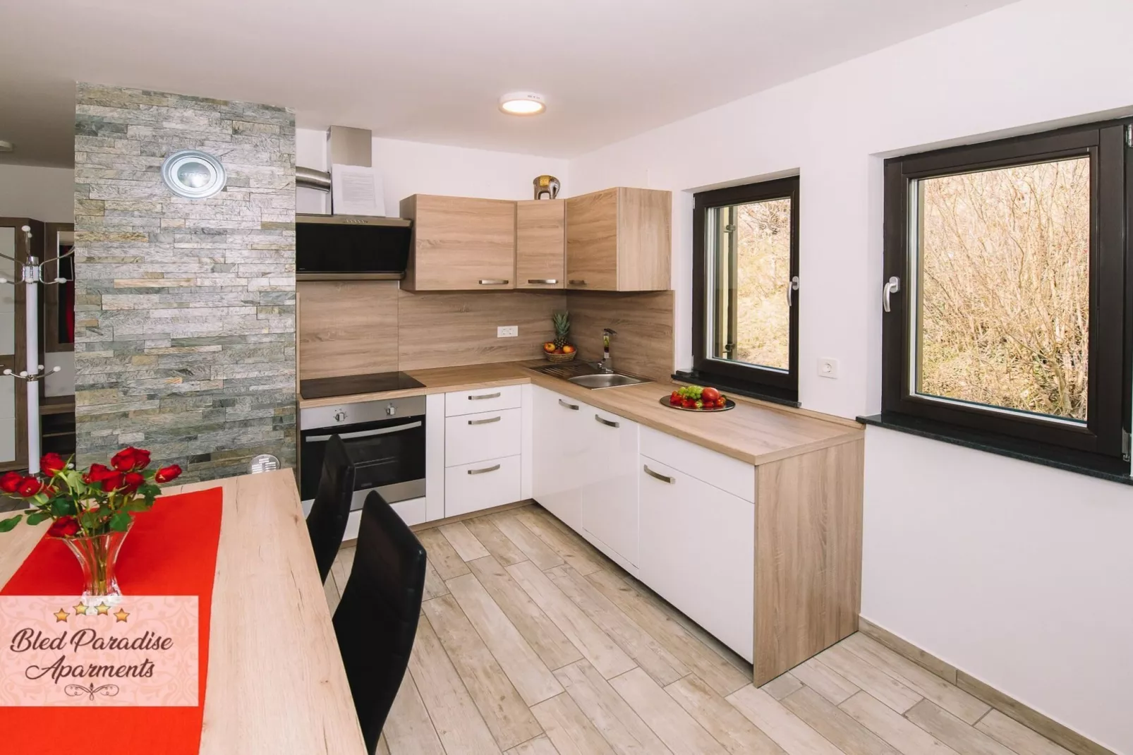 Bled Prestigious and Stylish Apartments - Standard One Bedroom Apartment with Balcony (owner 3)-Kitchen